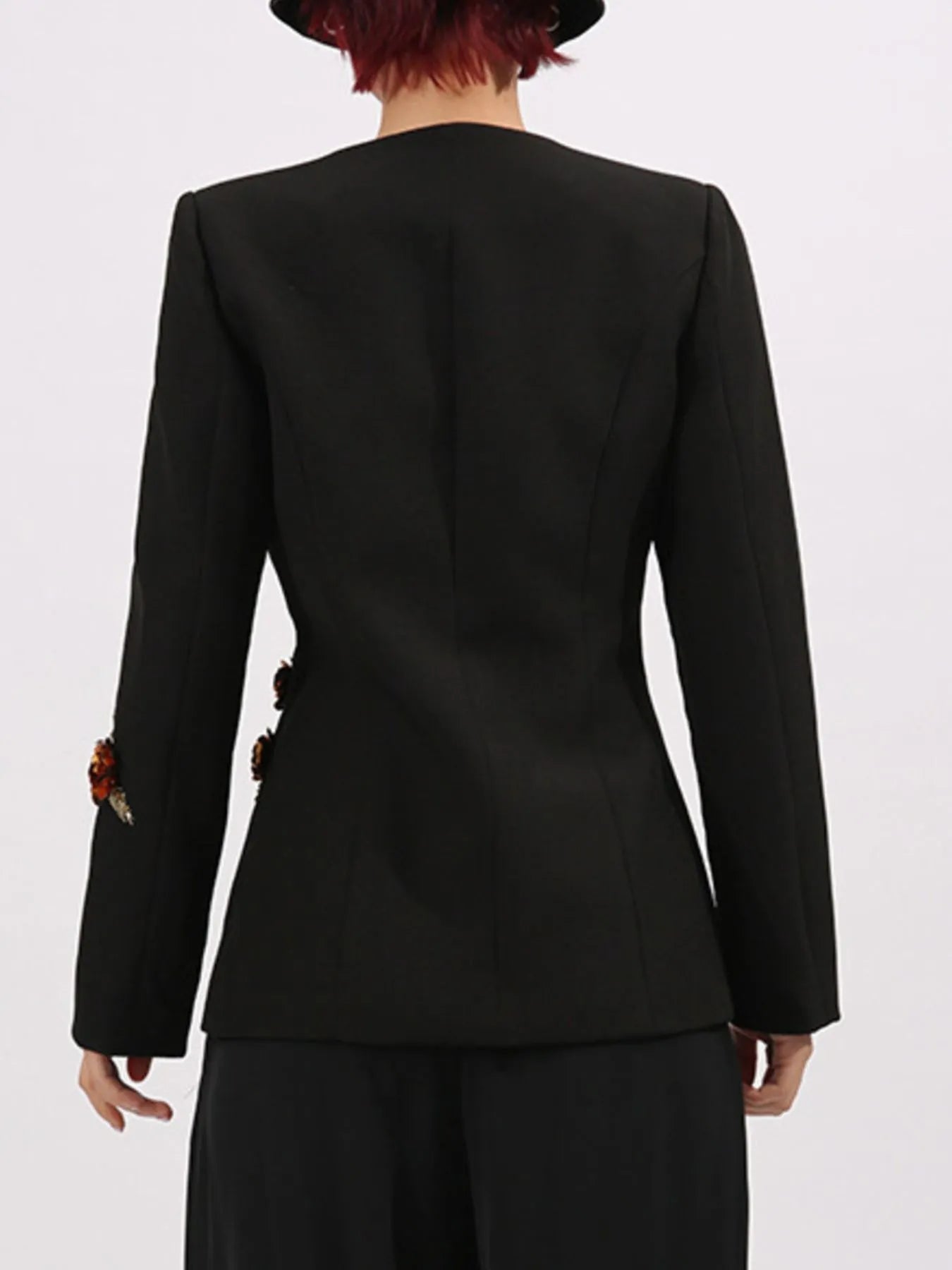 Embroidered Long Sleeve Blazer - SuzRevera