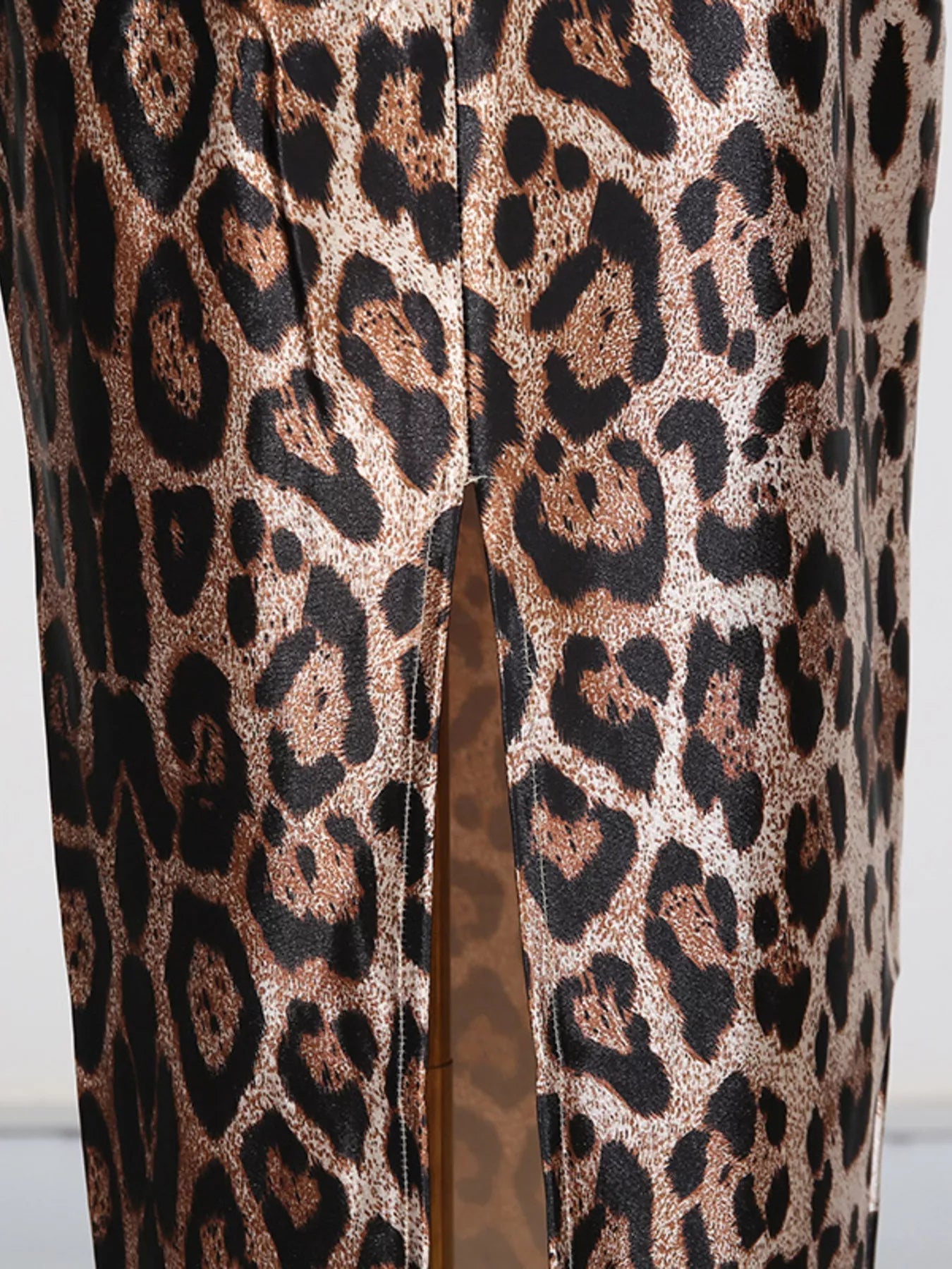 Leopard Print Bodycon Back Slit Midi Dress - SuzRevera