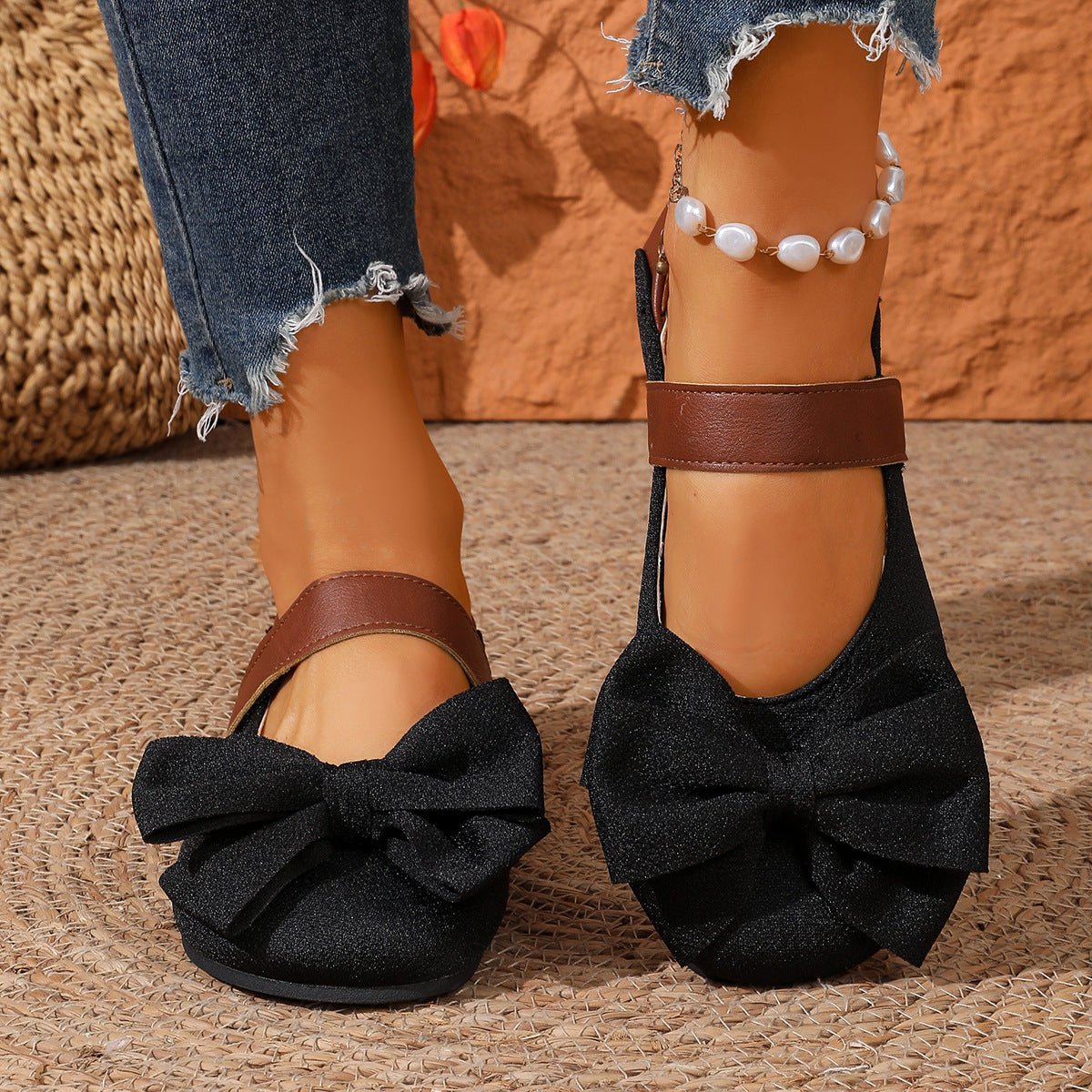 Bow Decor Round Toe Slip-Ons - SuzRevera