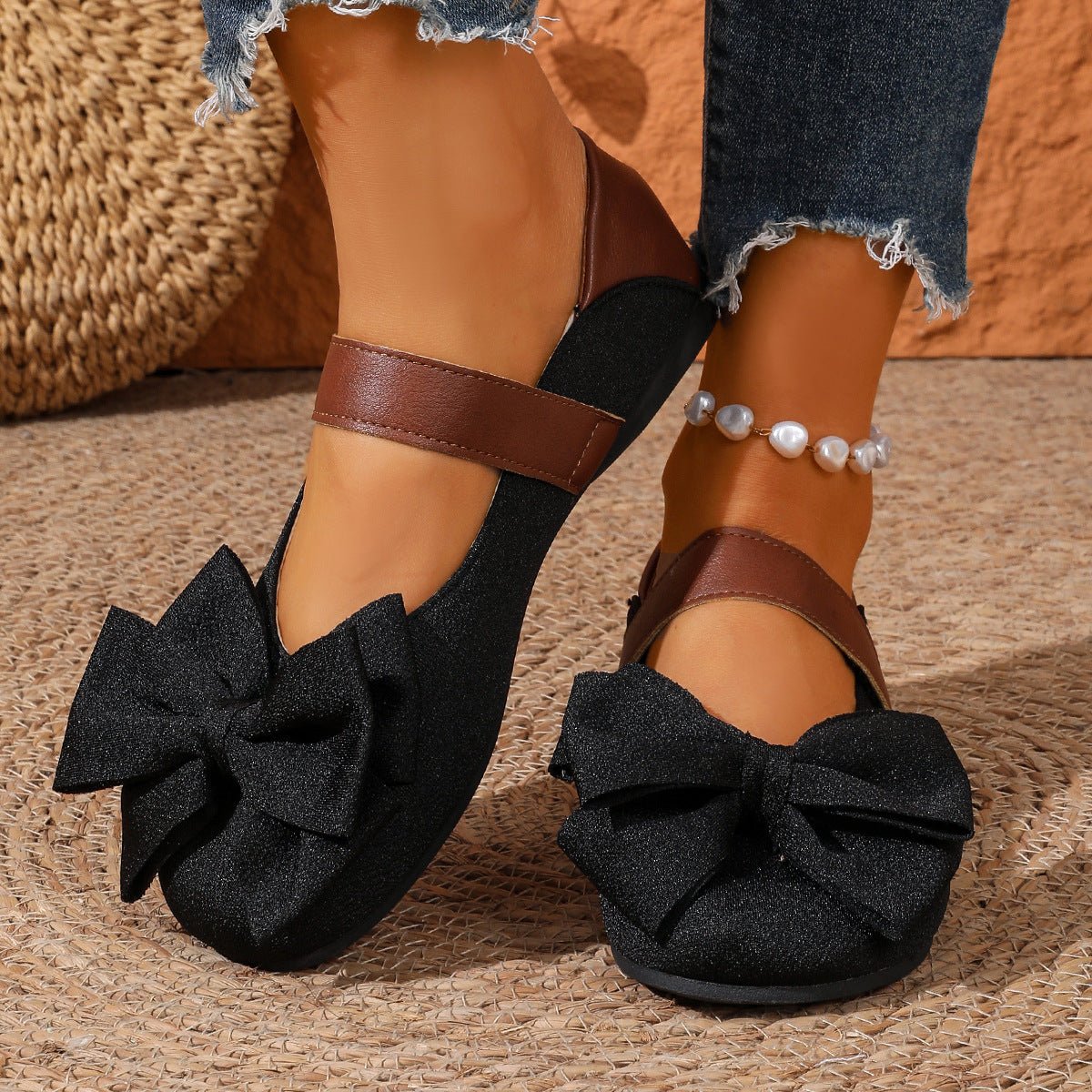 Bow Decor Round Toe Slip-Ons - SuzRevera