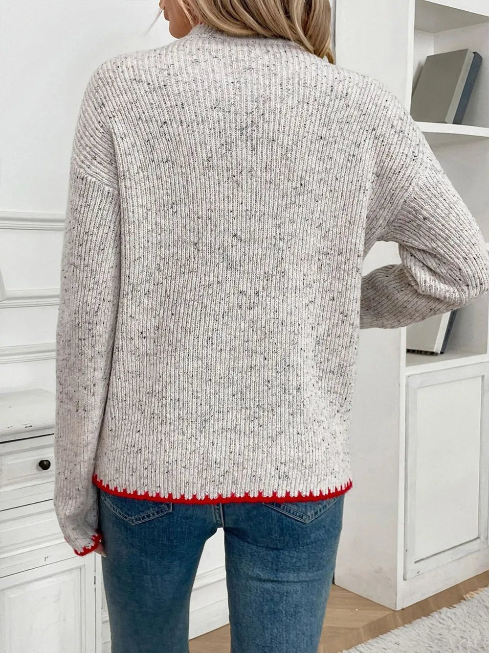 Contrast Heart Round Neck Long Sleeve Sweater - SuzRevera