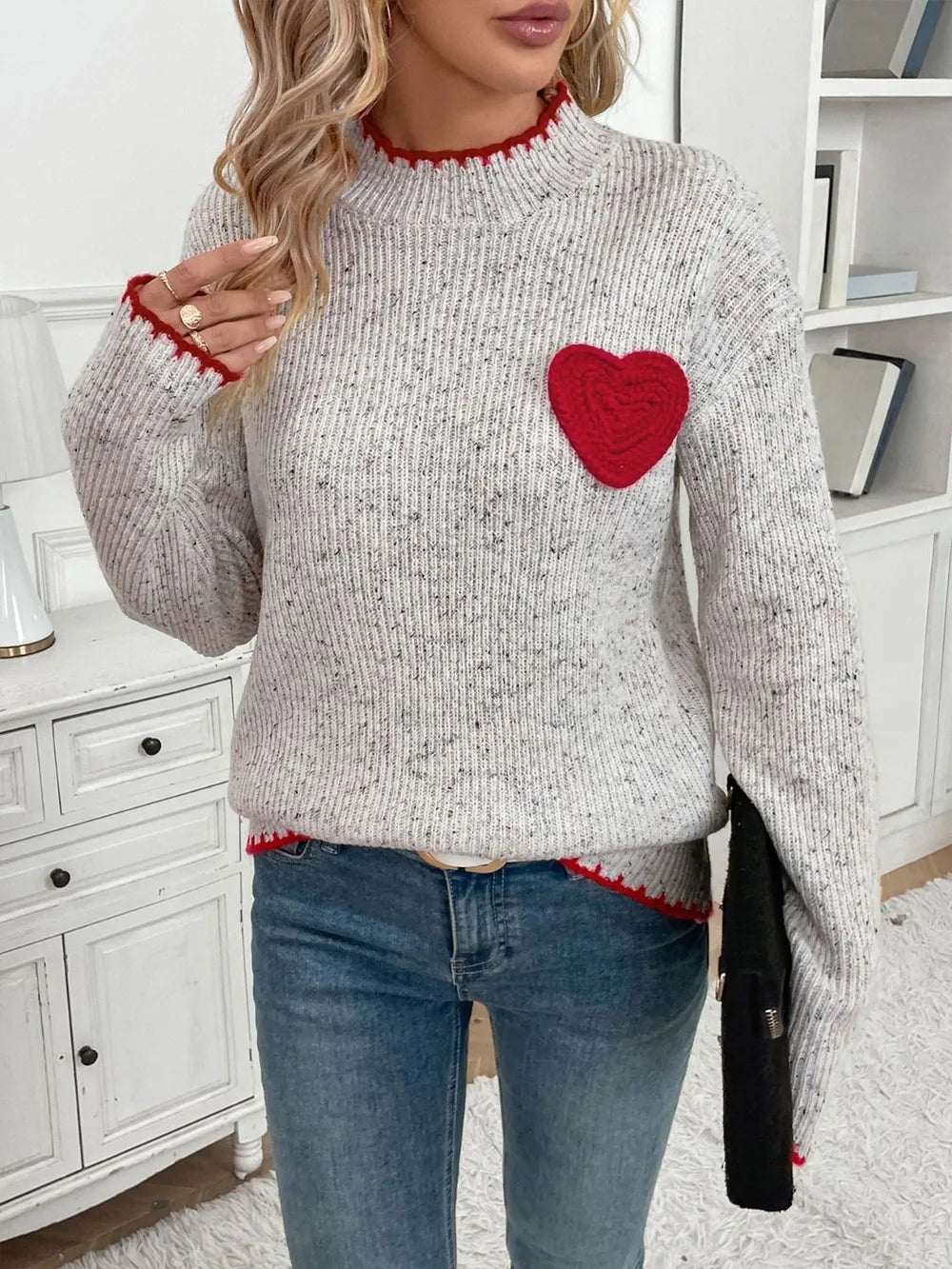Contrast Heart Round Neck Long Sleeve Sweater - SuzRevera