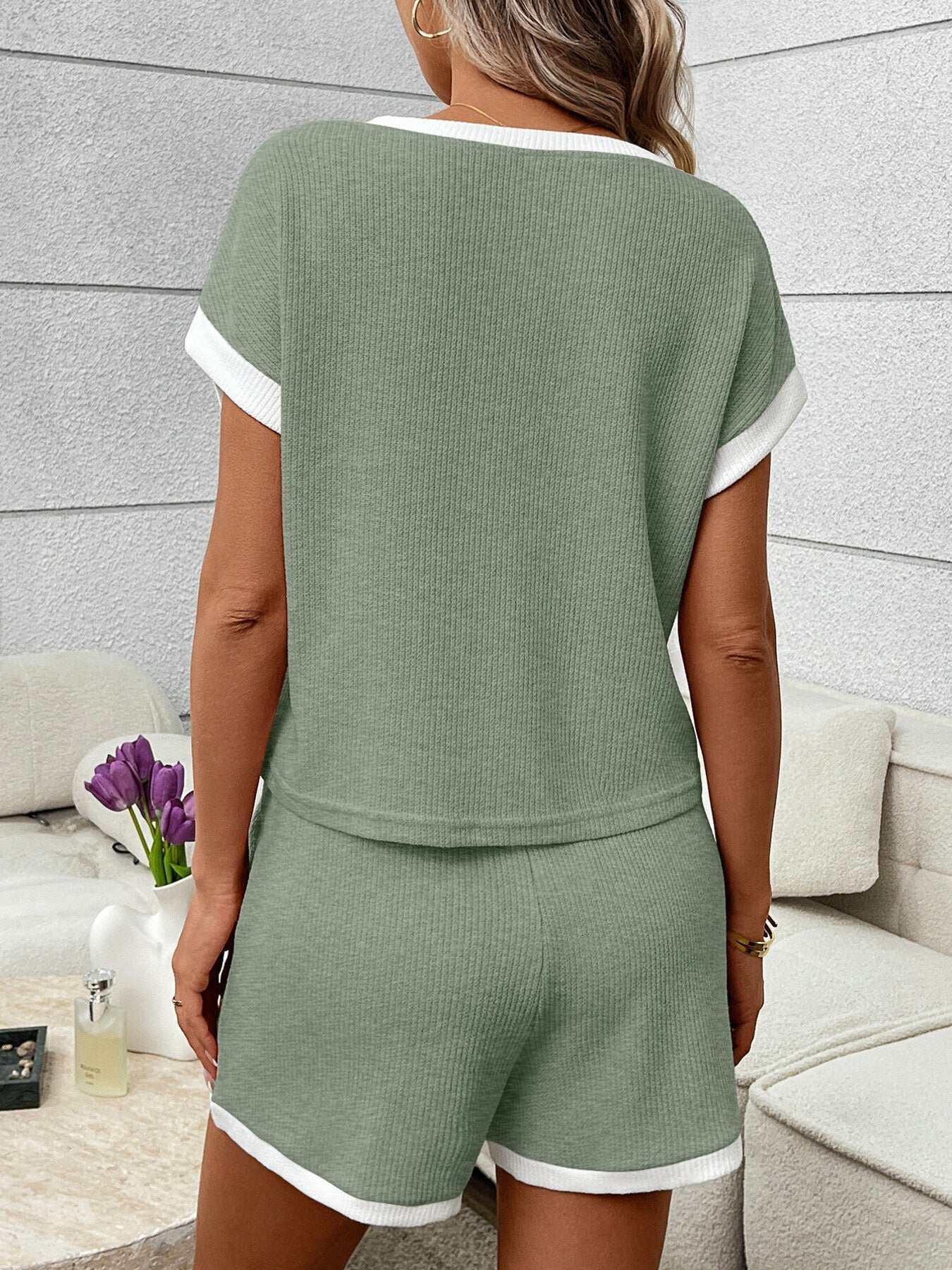 Contrast Trim Short Sleeve Top and Shorts Set - SuzRevera