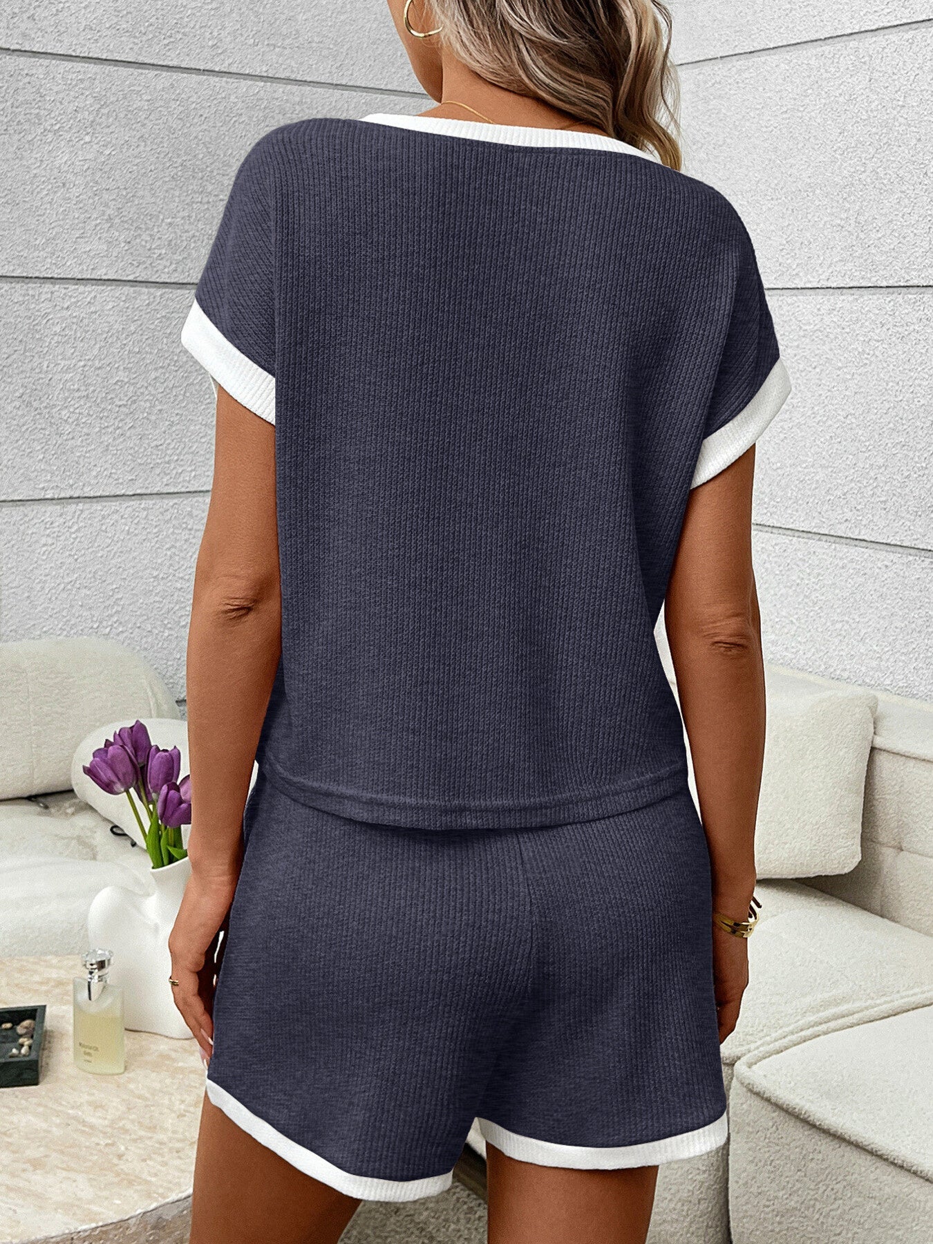 Contrast Trim Short Sleeve Top and Shorts Set - SuzRevera