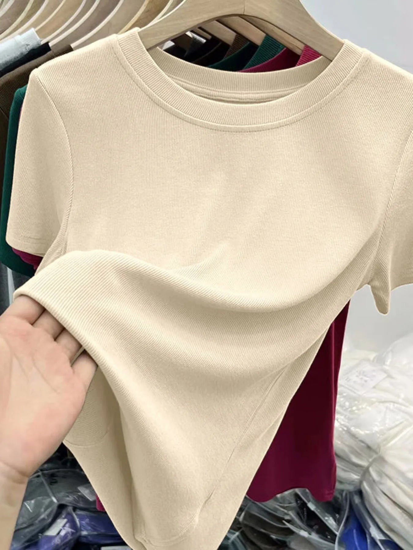 Crew Neck Short Sleeve T-Shirt - SuzRevera
