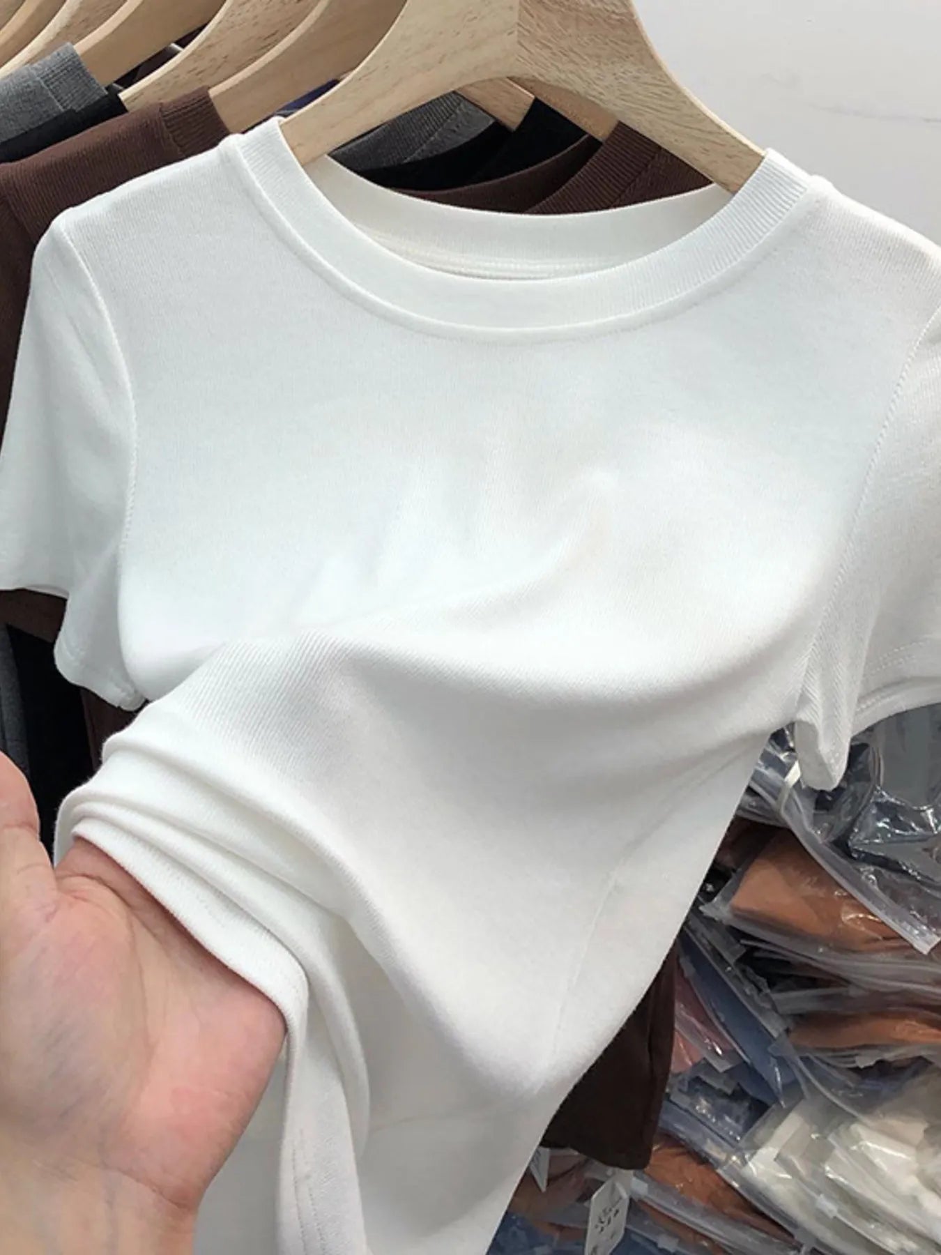 Crew Neck Short Sleeve T-Shirt - SuzRevera