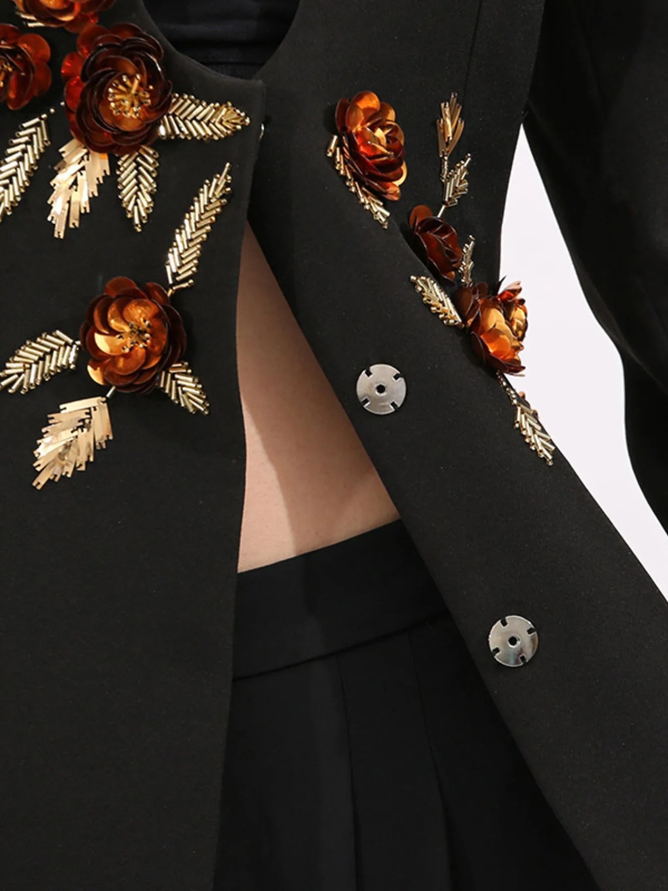 Embroidered Long Sleeve Blazer - SuzRevera