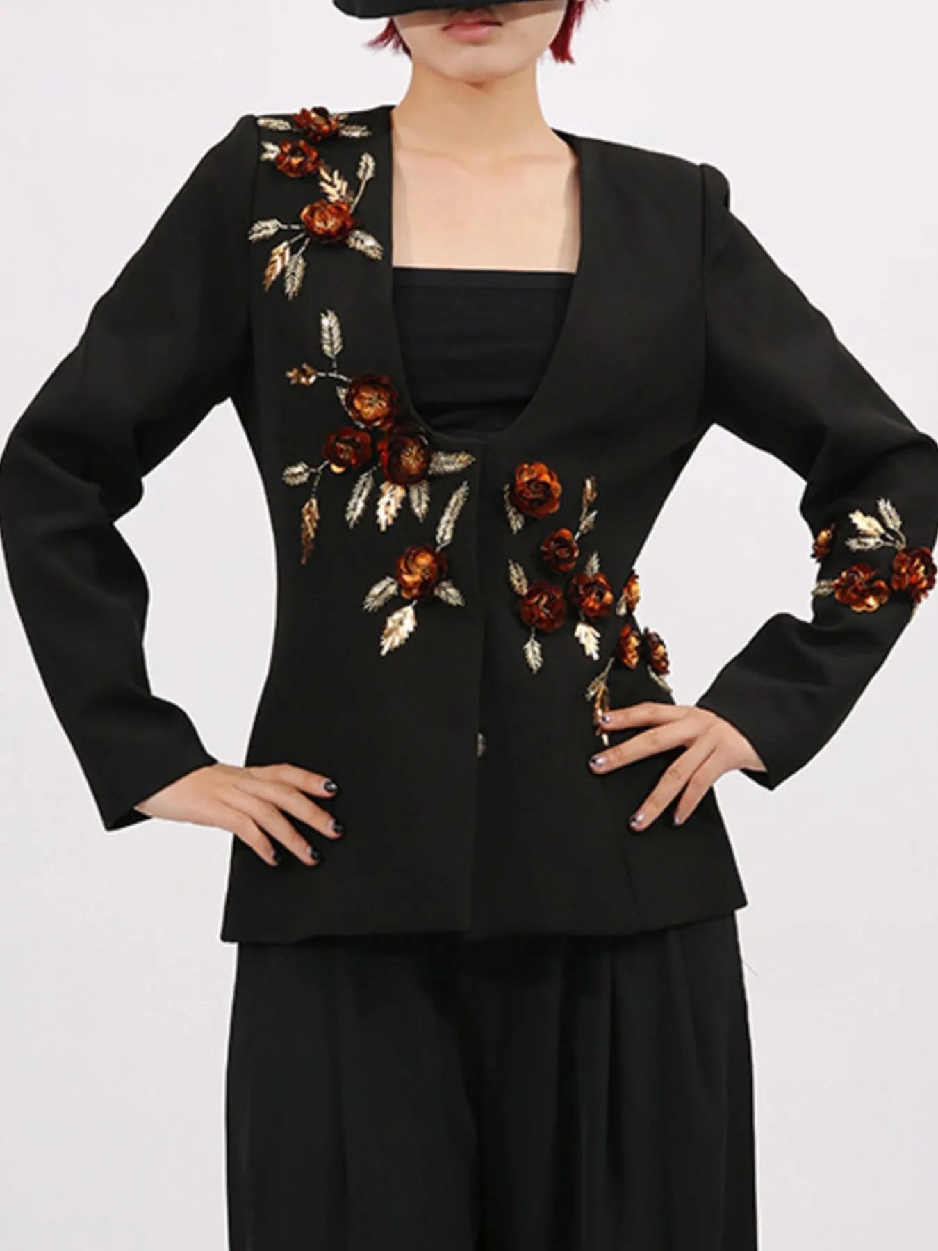 Embroidered Long Sleeve Blazer - SuzRevera