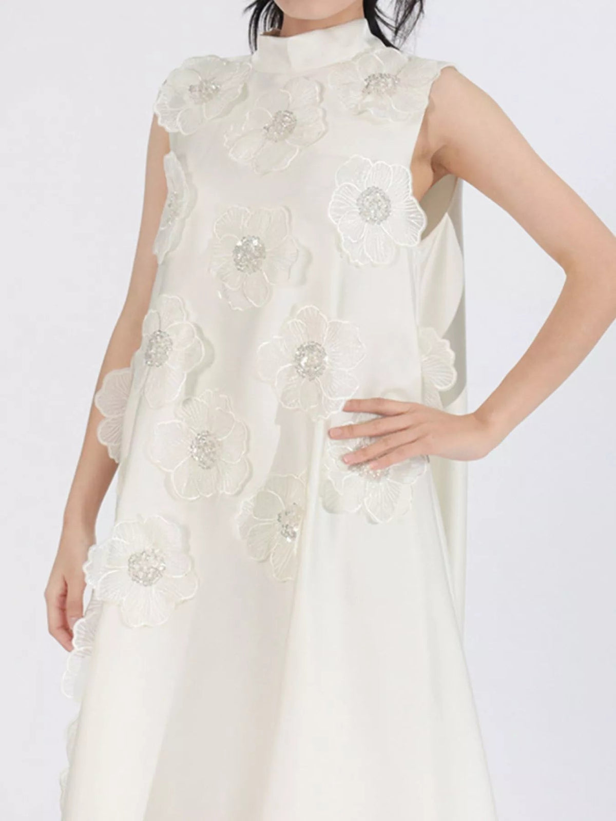 Floral Embellished Sleeveless Maxi Dress - SuzRevera