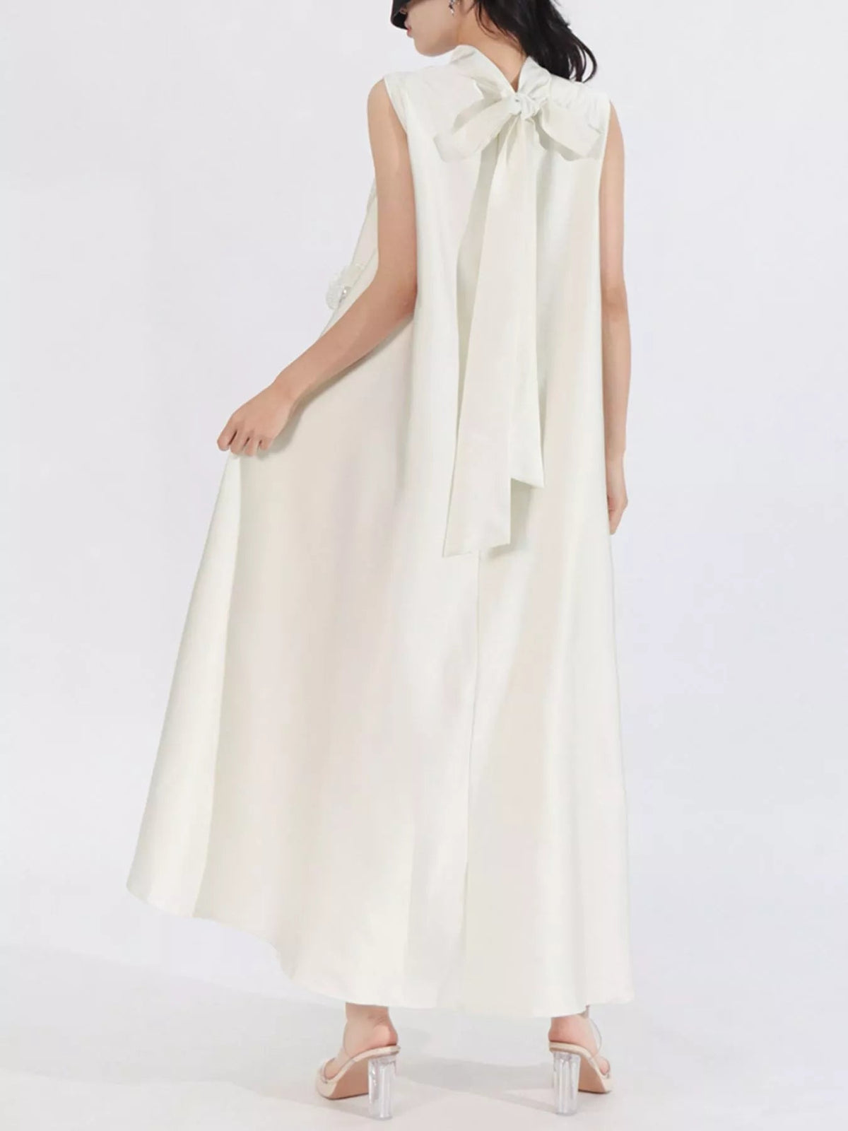 Floral Embellished Sleeveless Maxi Dress - SuzRevera