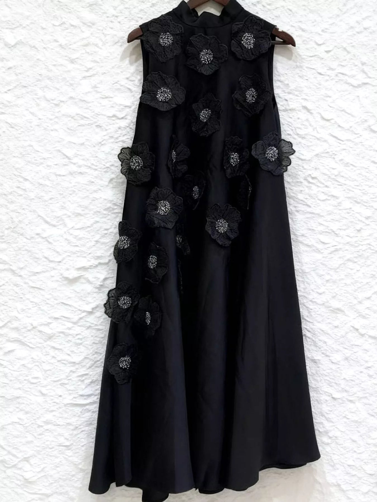 Floral Embellished Sleeveless Maxi Dress - SuzRevera