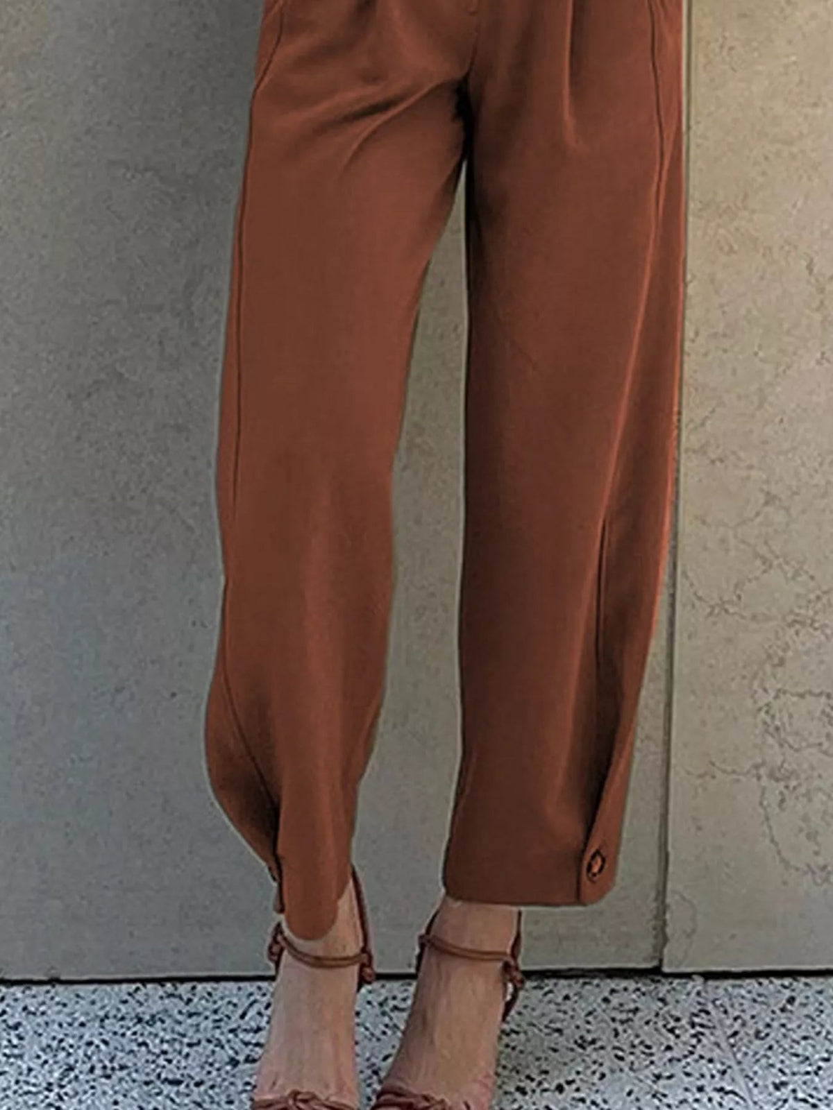 High-Waisted Pleated Pants - SuzRevera