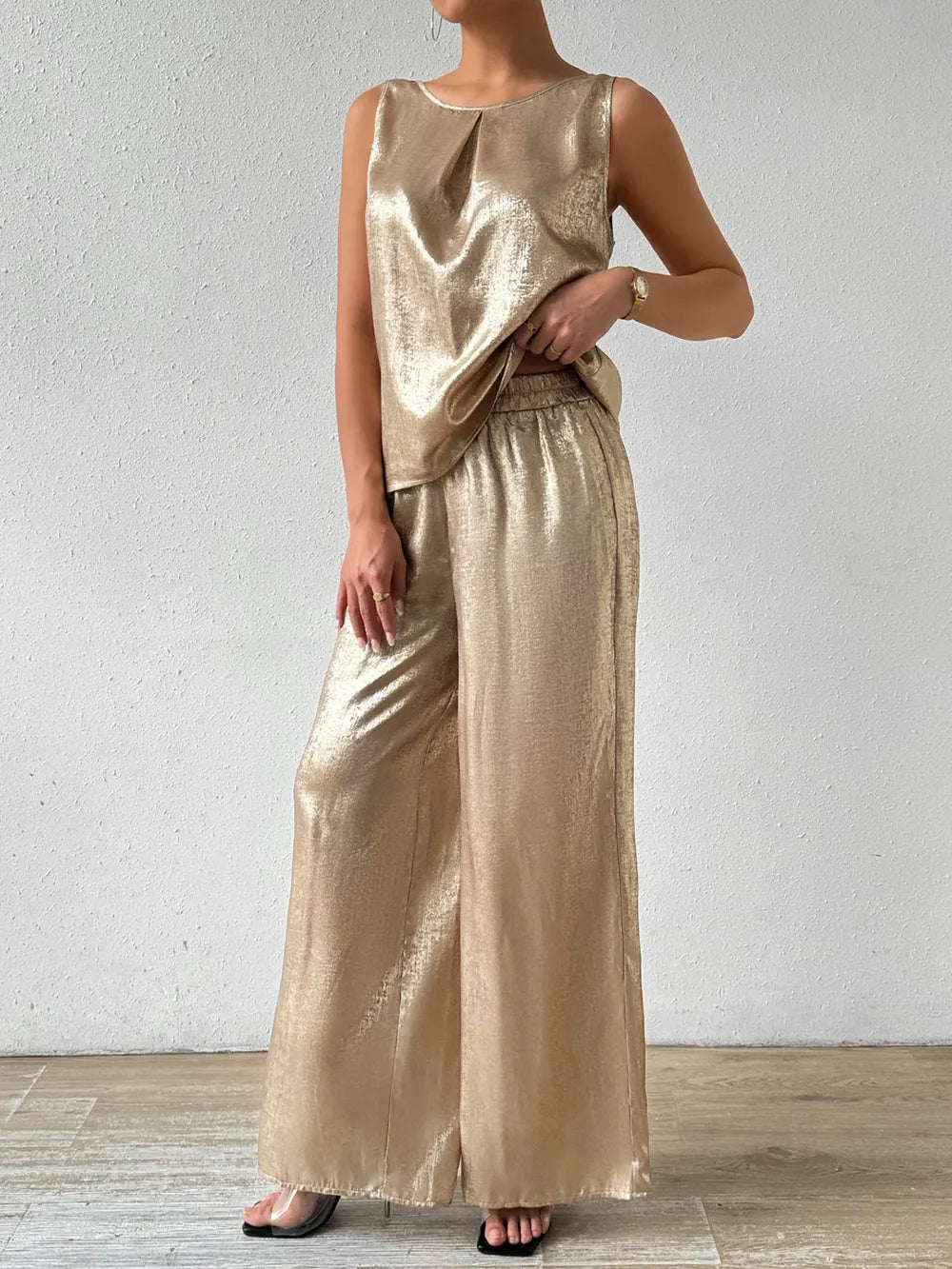 Honey Round Neck Sleeveless Top and Pants Set - SuzRevera