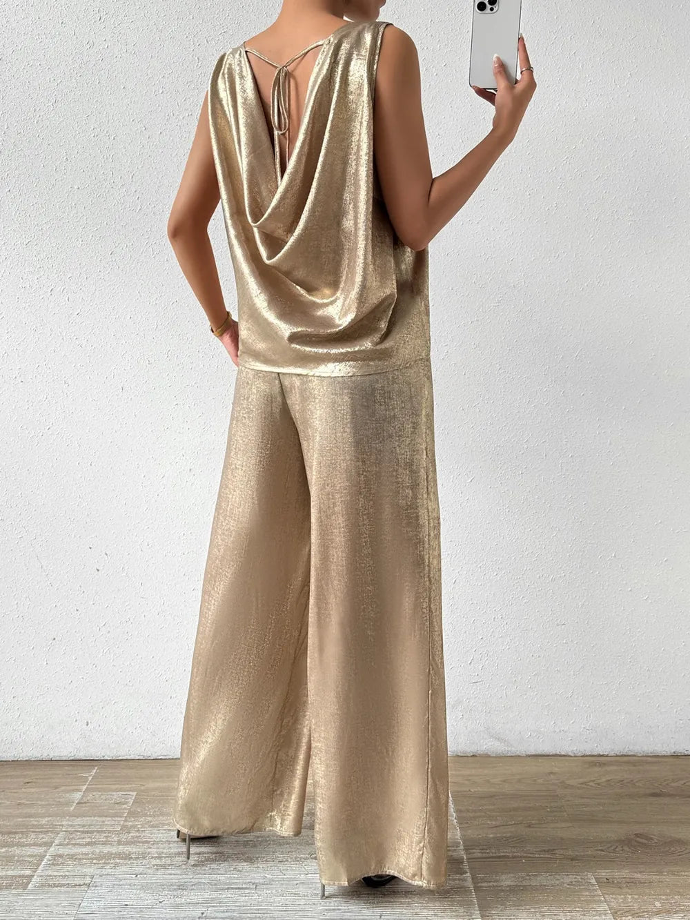 Honey Round Neck Sleeveless Top and Pants Set - SuzRevera