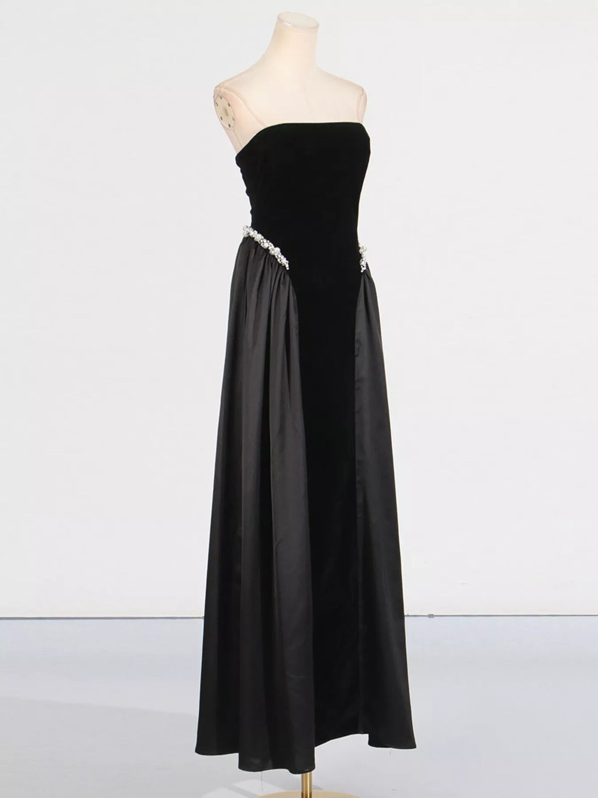 Lace Up Back Tube Maxi Dress - SuzRevera