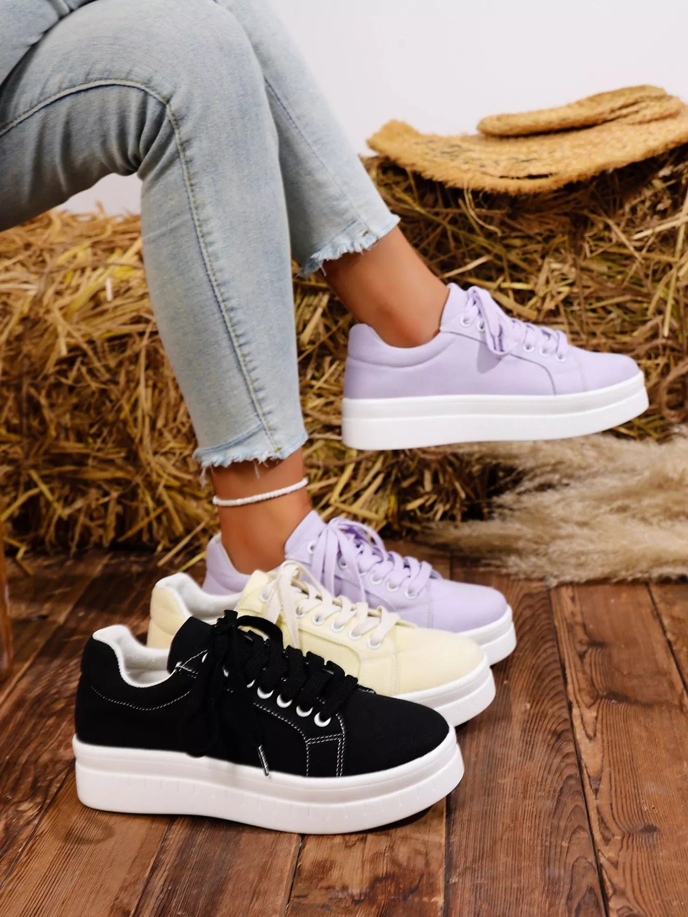 Lace Up Platform Sneakers - SuzRevera