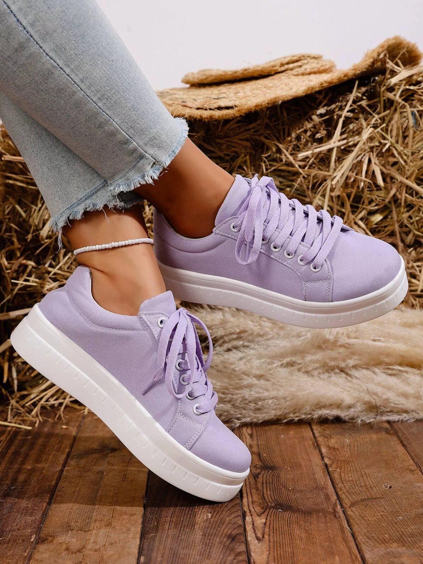 Lace Up Platform Sneakers - SuzRevera