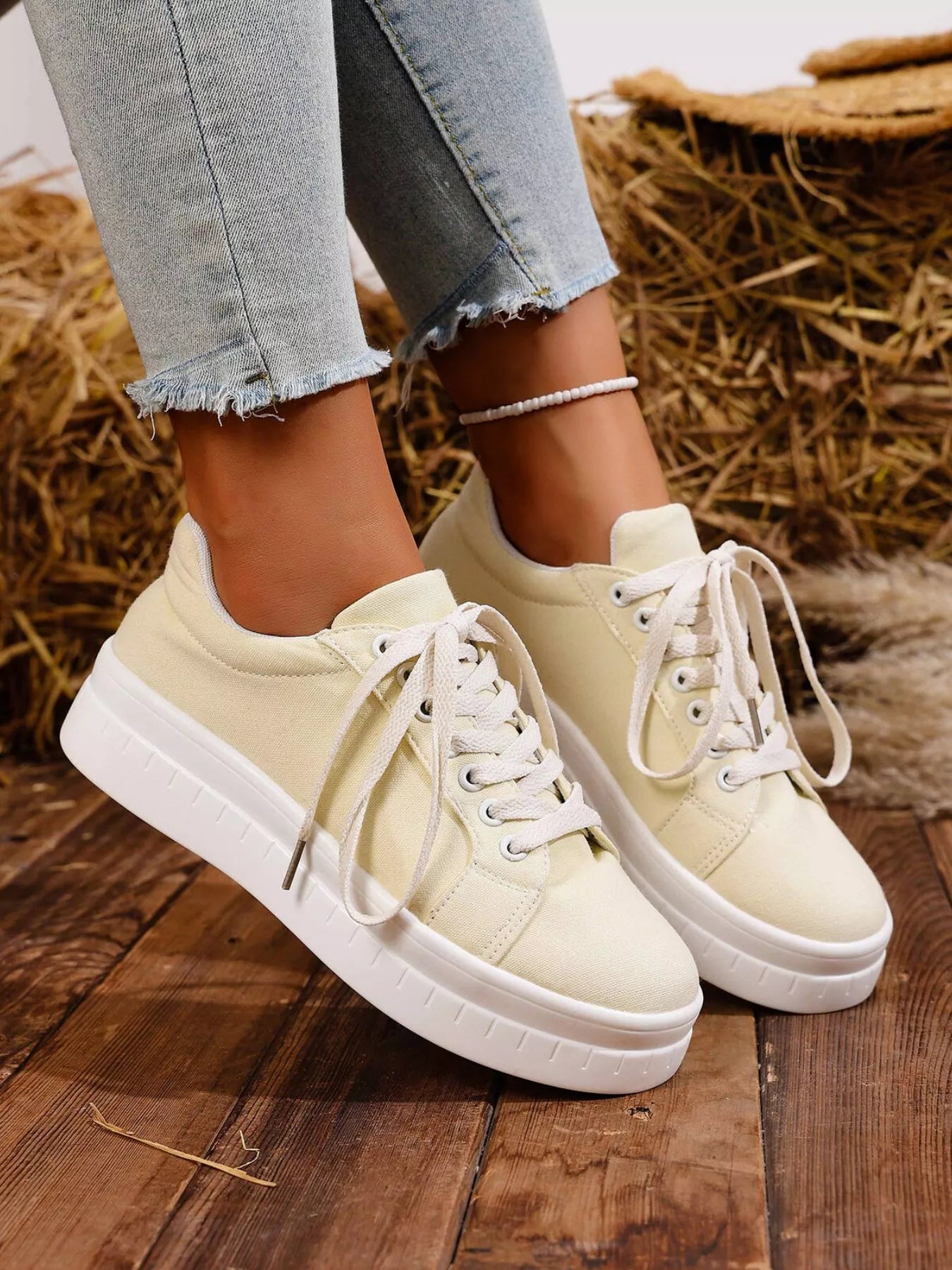 Lace Up Platform Sneakers - SuzRevera