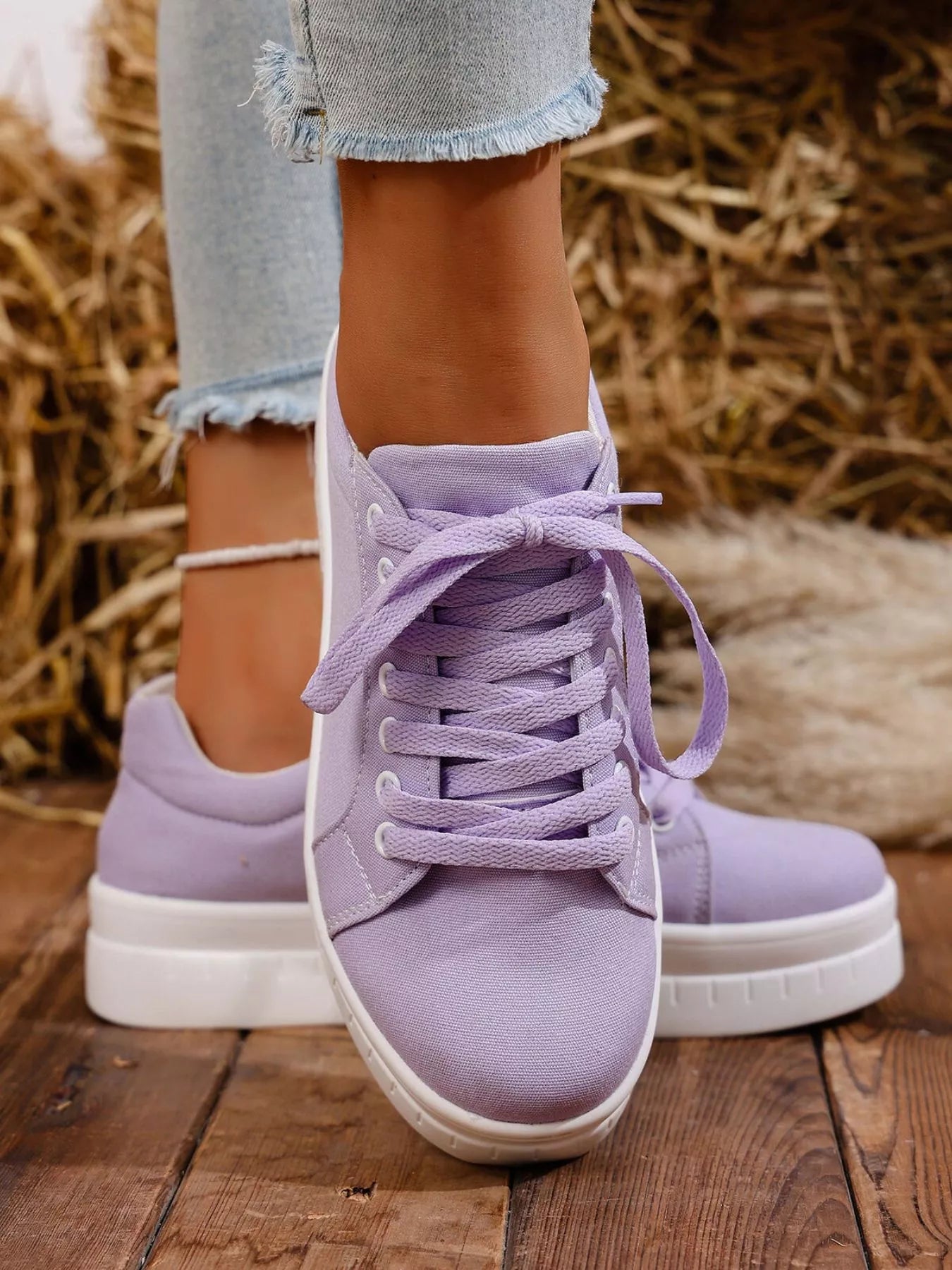 Lace Up Platform Sneakers - SuzRevera