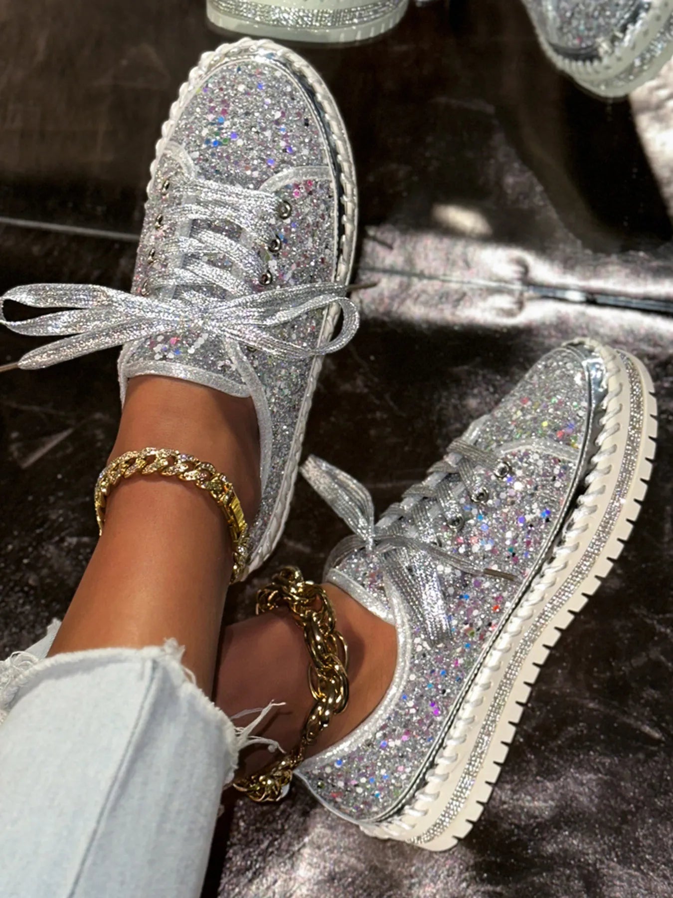 Lace Up Round Toe Platform Sneakers - SuzRevera
