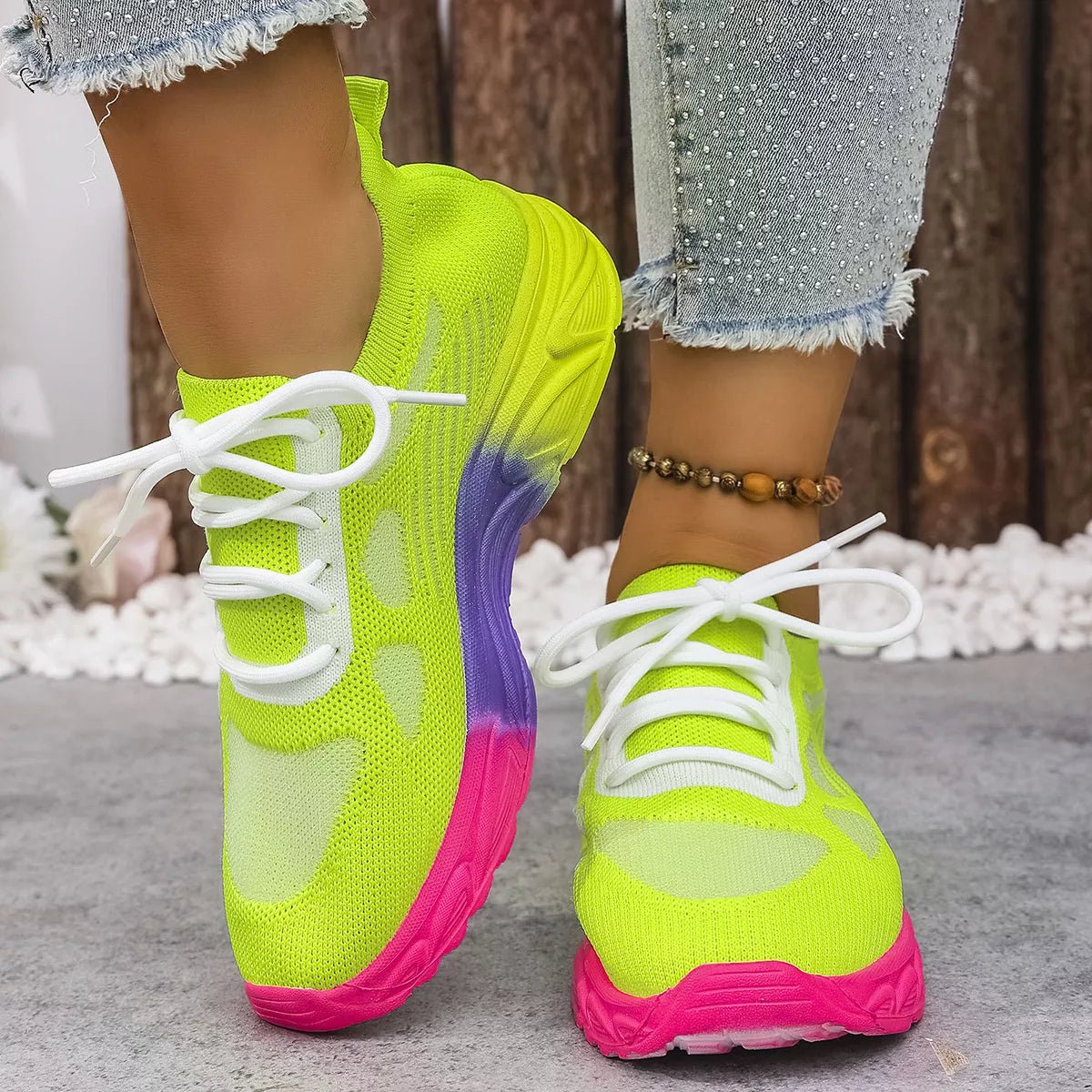 Lace Up Round Toe Sneakers - SuzRevera