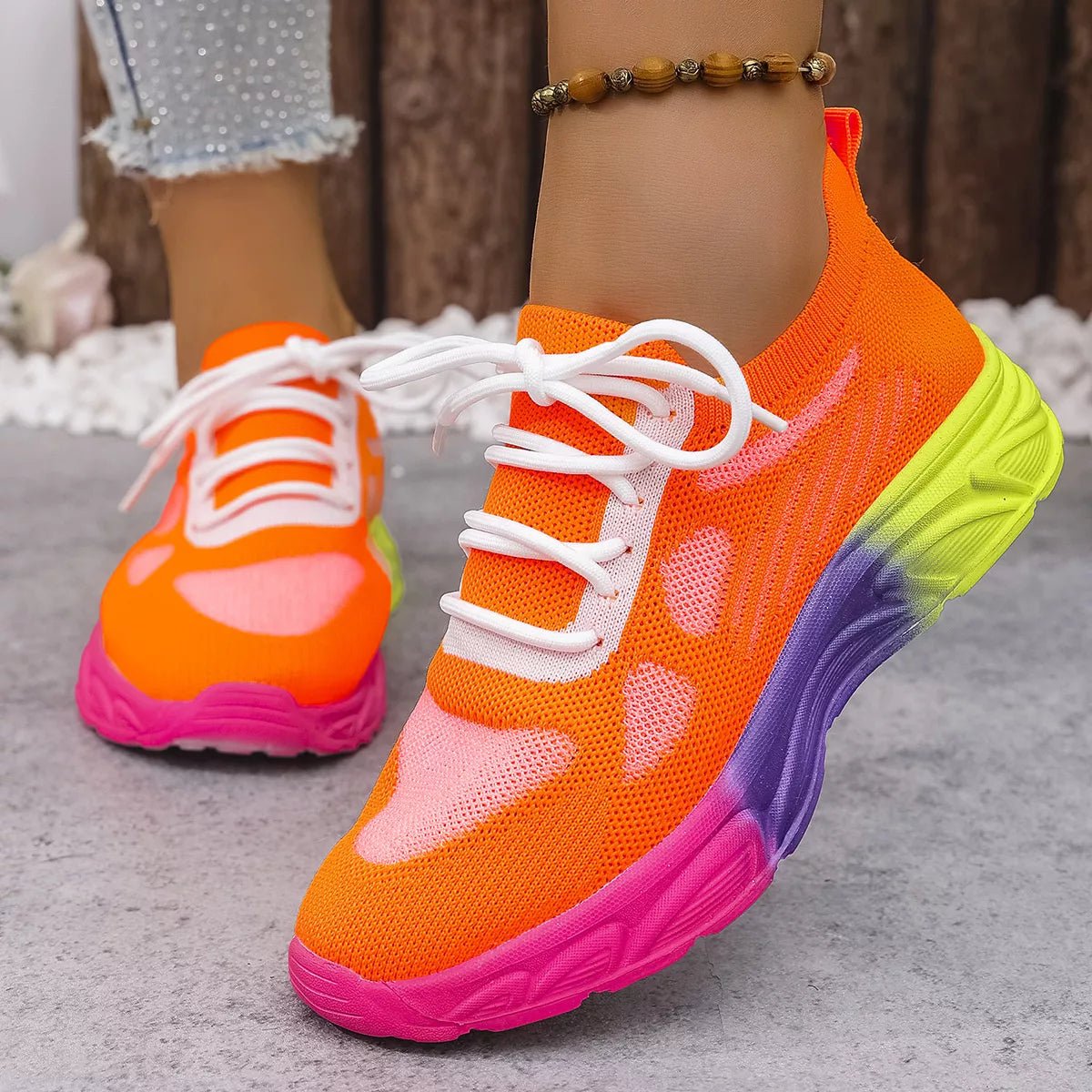 Lace Up Round Toe Sneakers - SuzRevera
