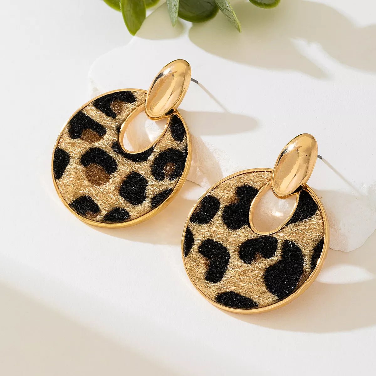 Leopard Circle Dangle Earrings - SuzRevera