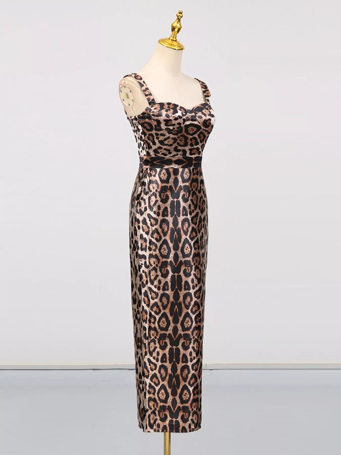 Leopard Print Bodycon Back Slit Midi Dress - SuzRevera