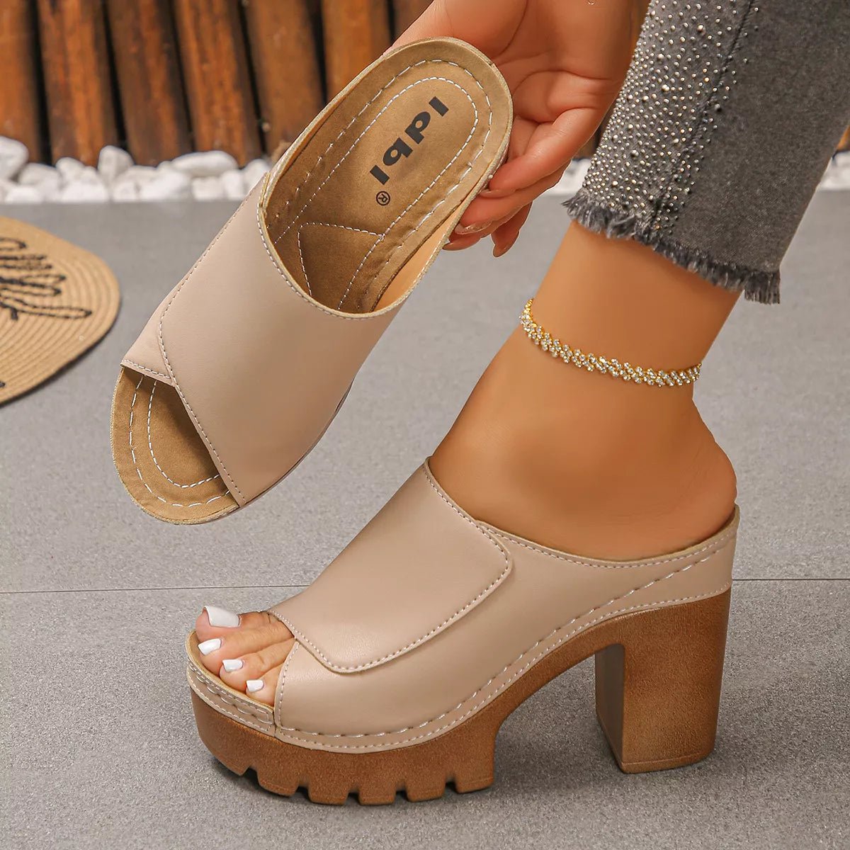 Open Toe Block Heels Sandals - SuzRevera