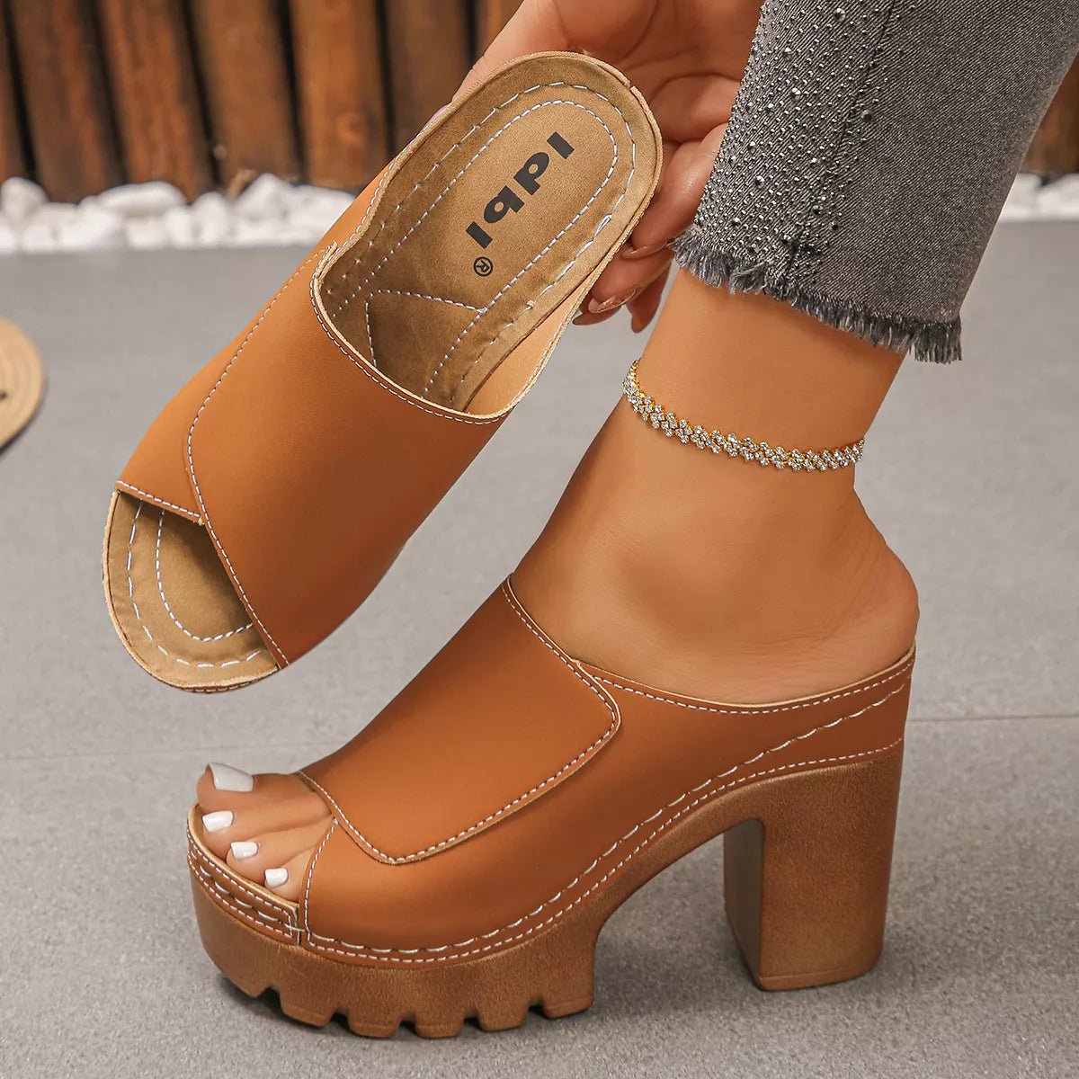 Open Toe Block Heels Sandals - SuzRevera
