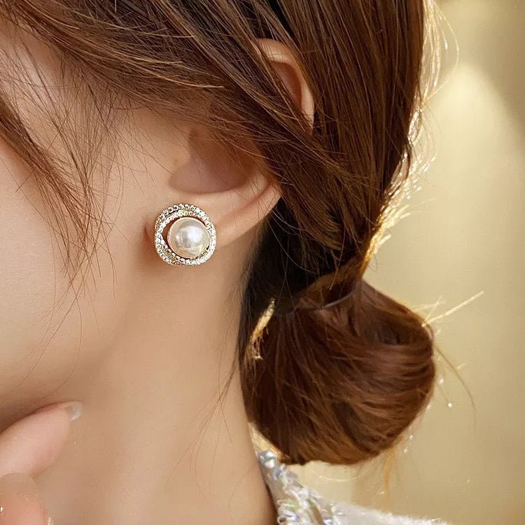 Pearl Stud Earrings - SuzRevera