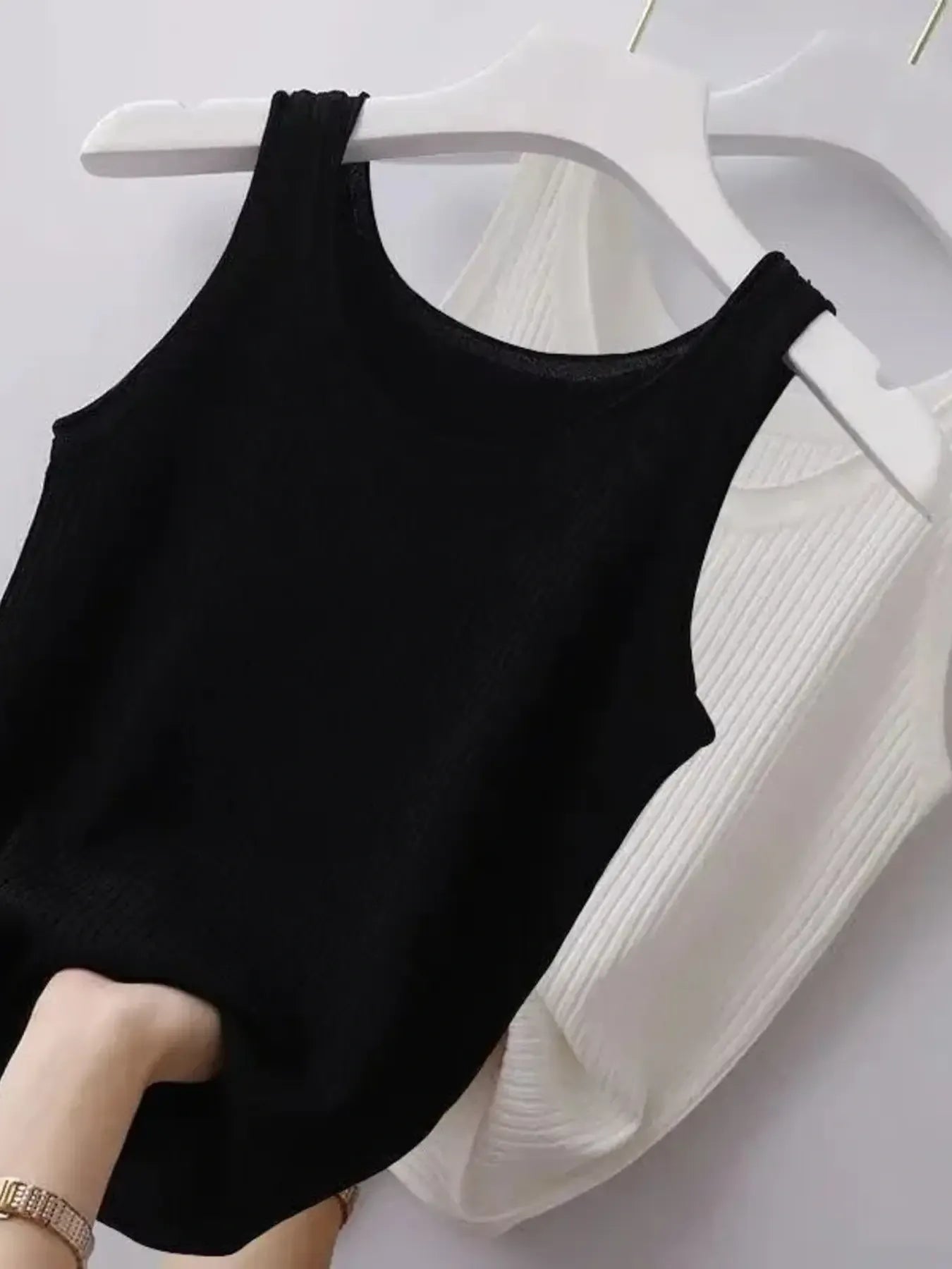 Plus Size Ribbed Knit Scoop Neck Tank Top - SuzRevera