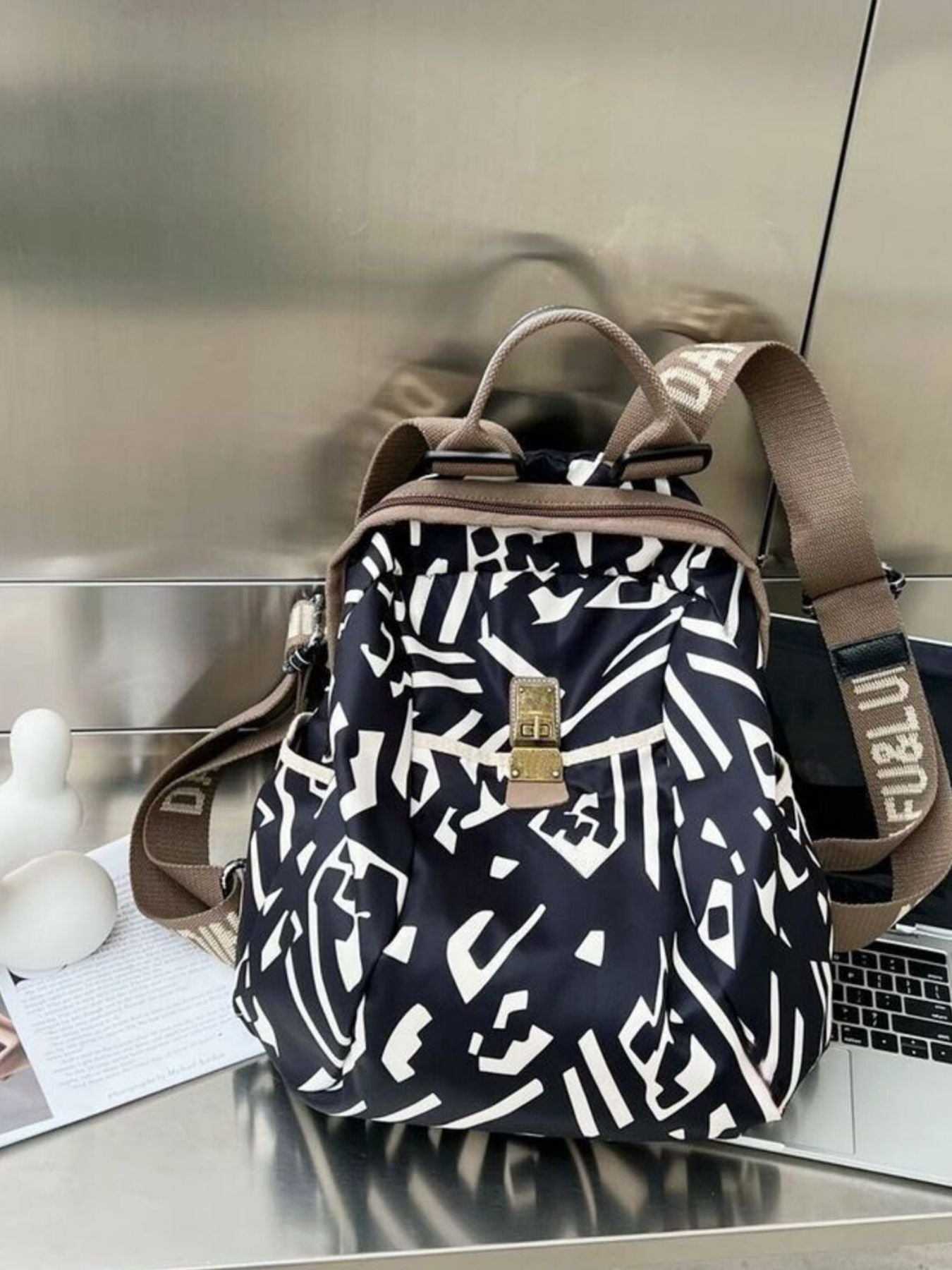 Printed Lightweight Backpack Bag - SuzRevera