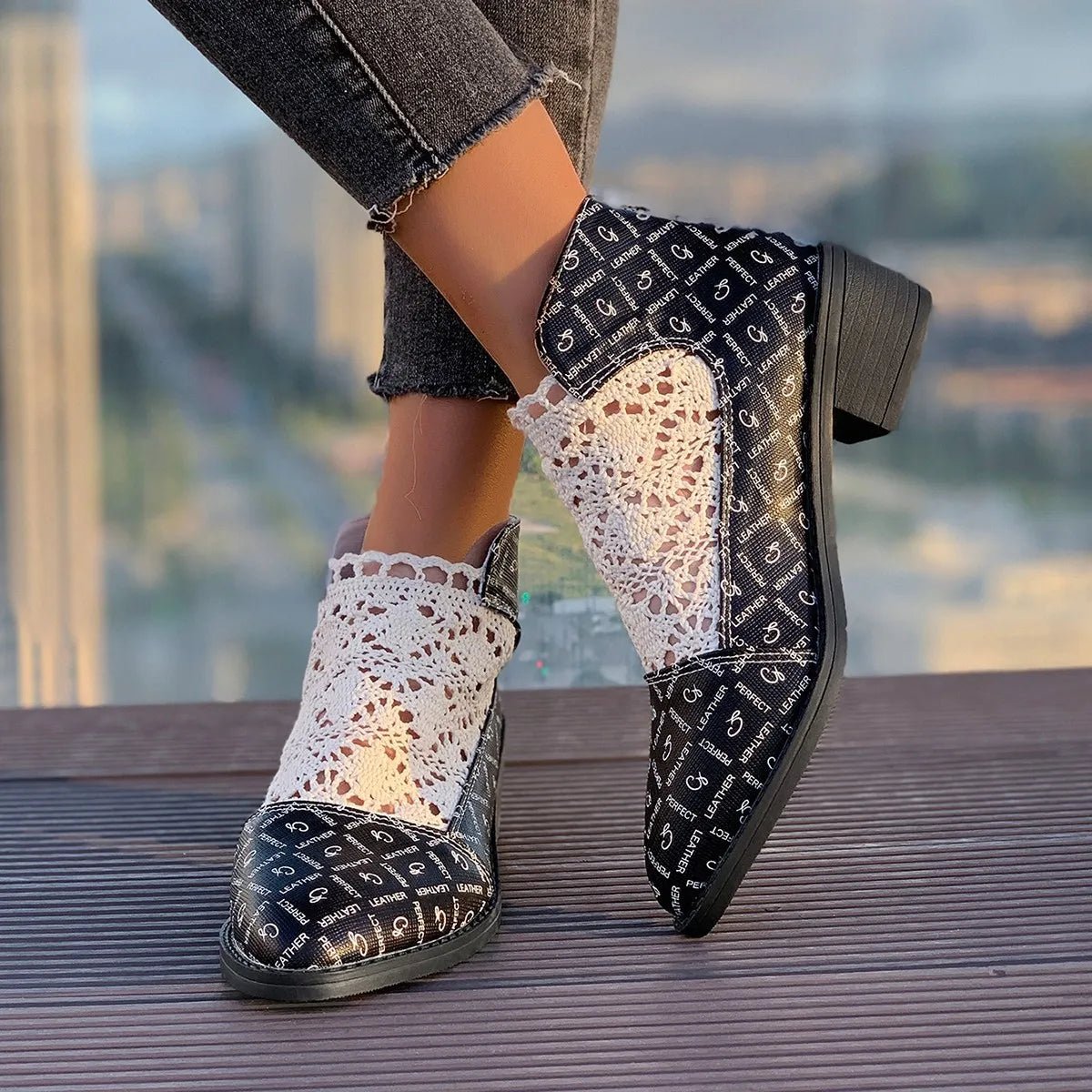 Printed Point Toe Block Heels Boots - SuzRevera