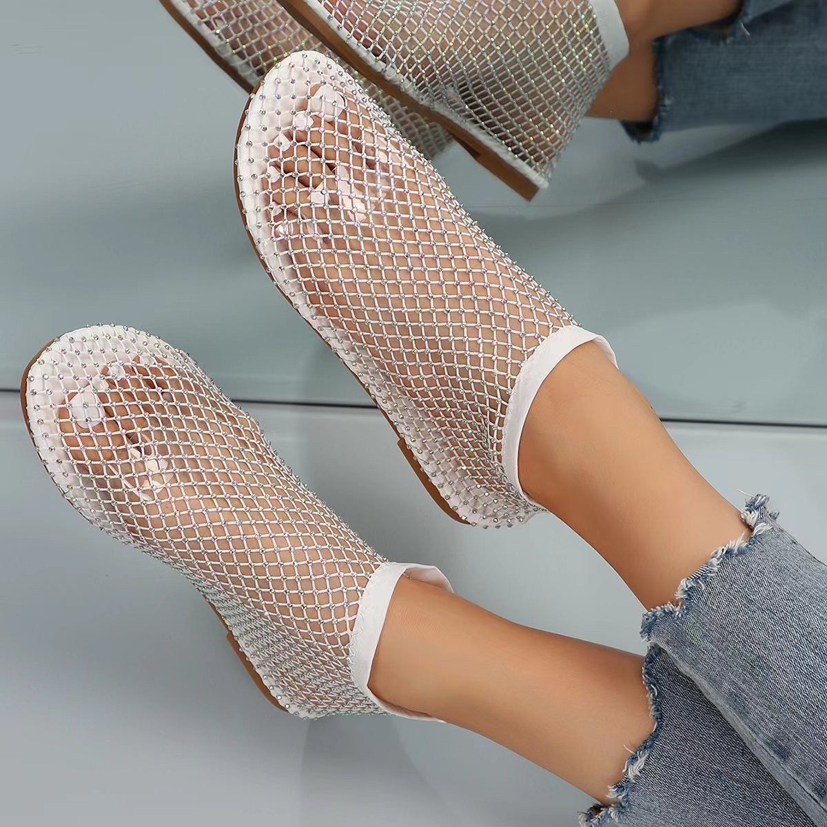 Rhinestone Round Toe Sandals - SuzRevera