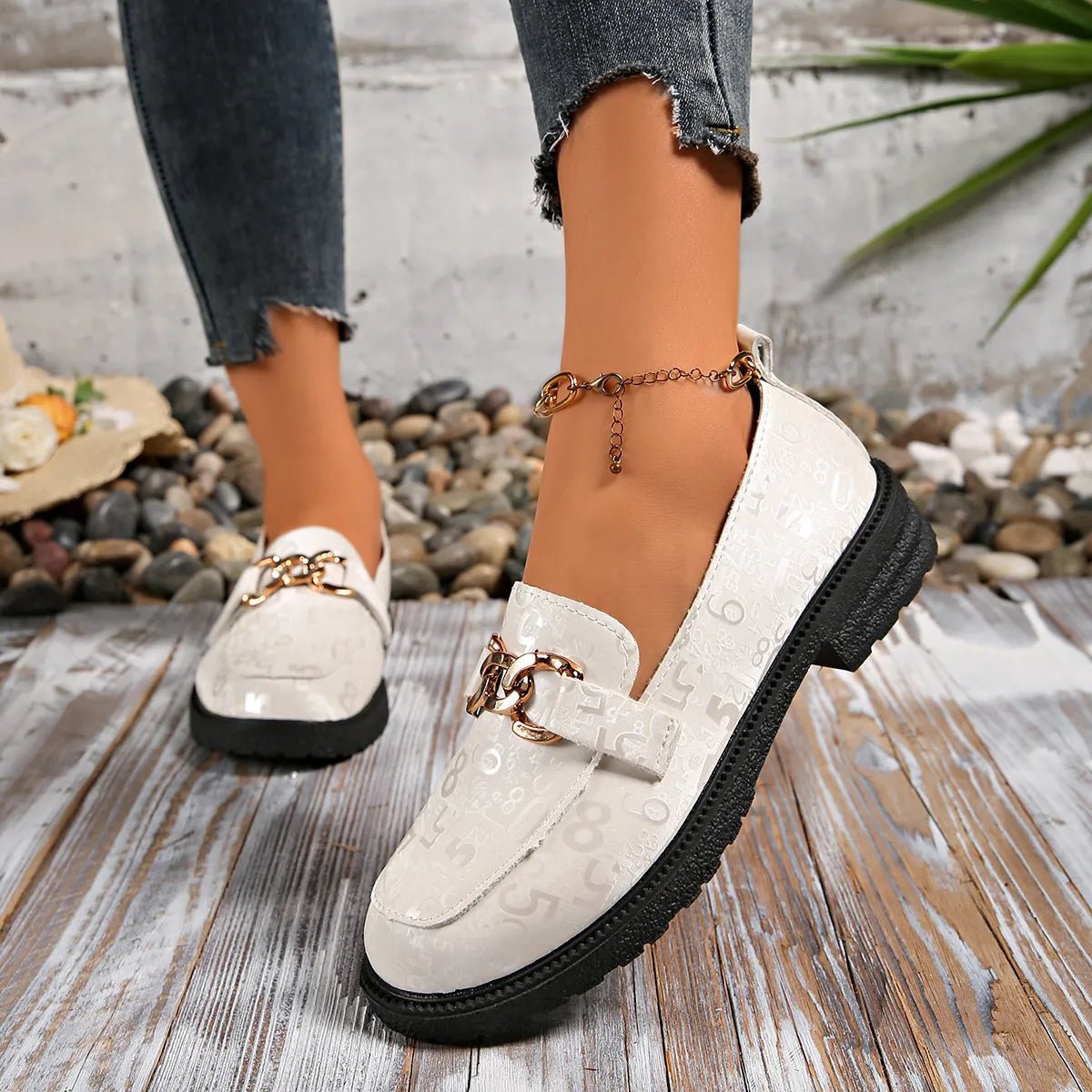 Round Toe Block Heels Loafers - SuzRevera