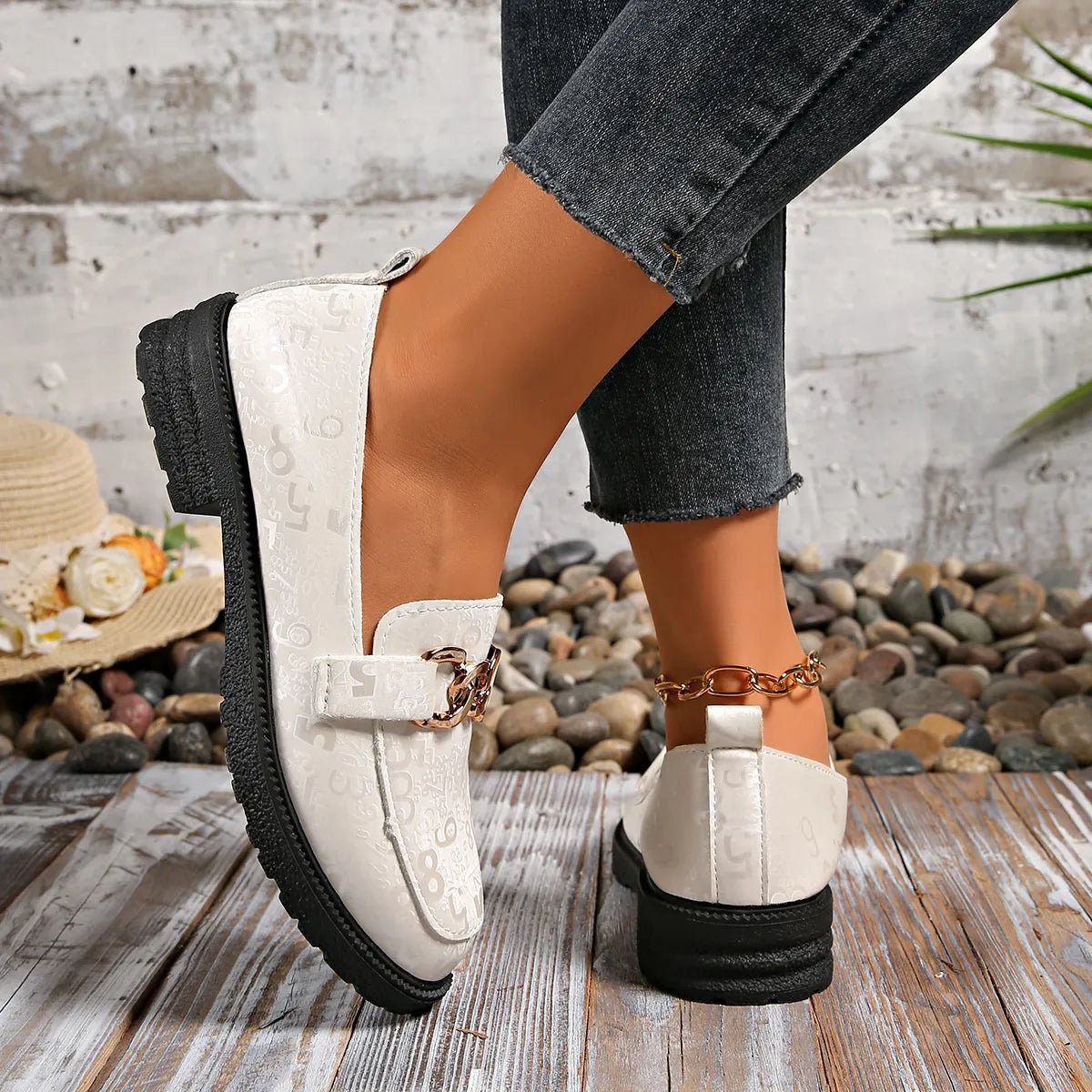 Round Toe Block Heels Loafers - SuzRevera