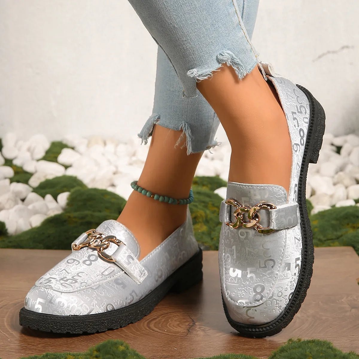 Round Toe Block Heels Loafers - SuzRevera