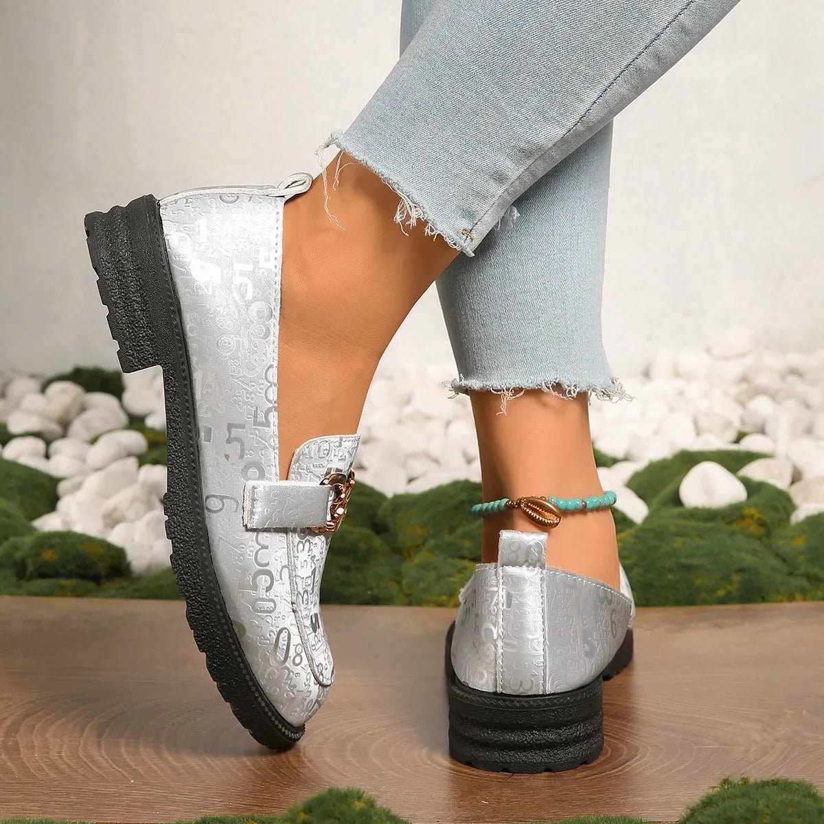 Round Toe Block Heels Loafers - SuzRevera