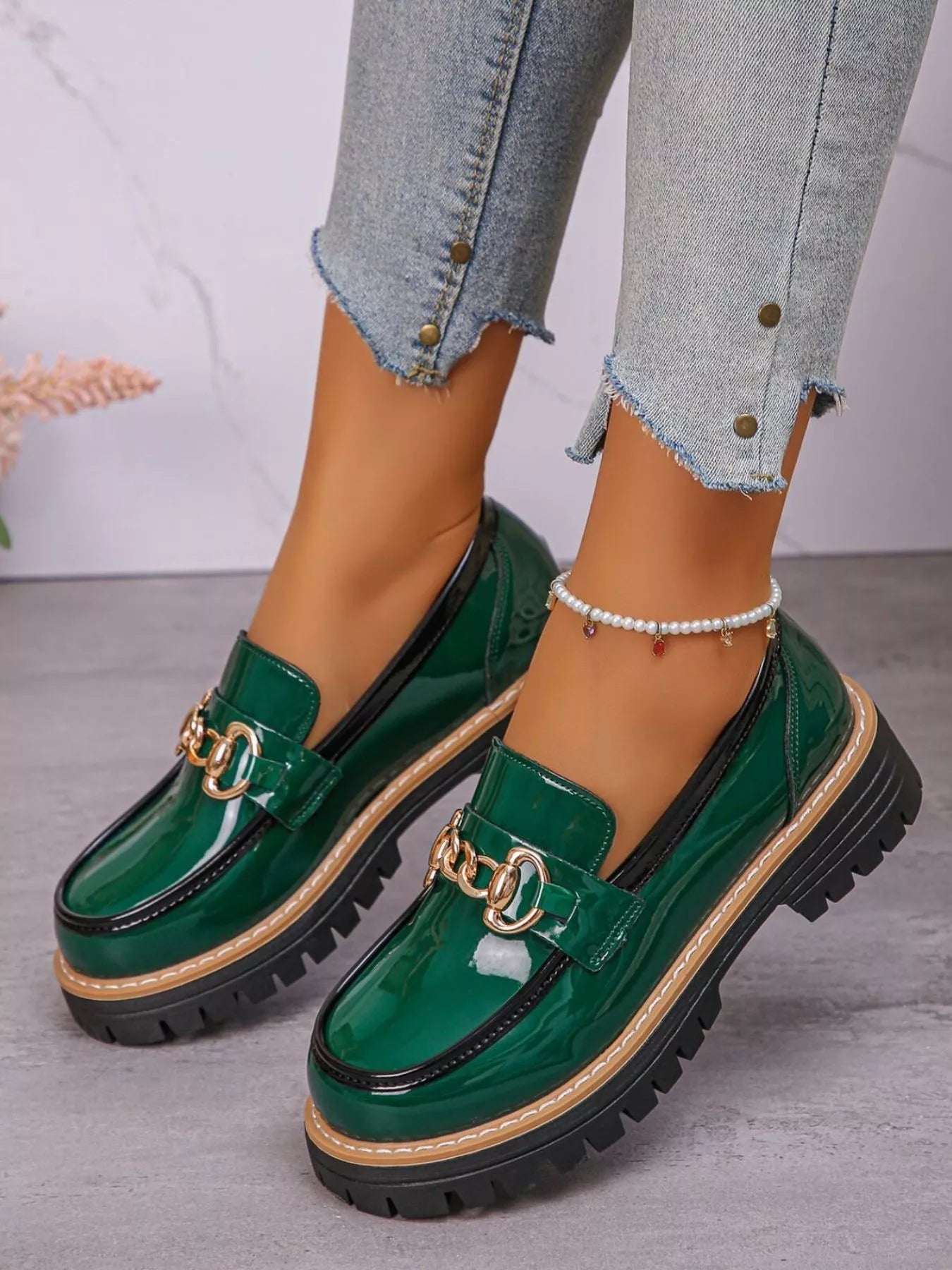 Round Toe Platform Loafers - SuzRevera
