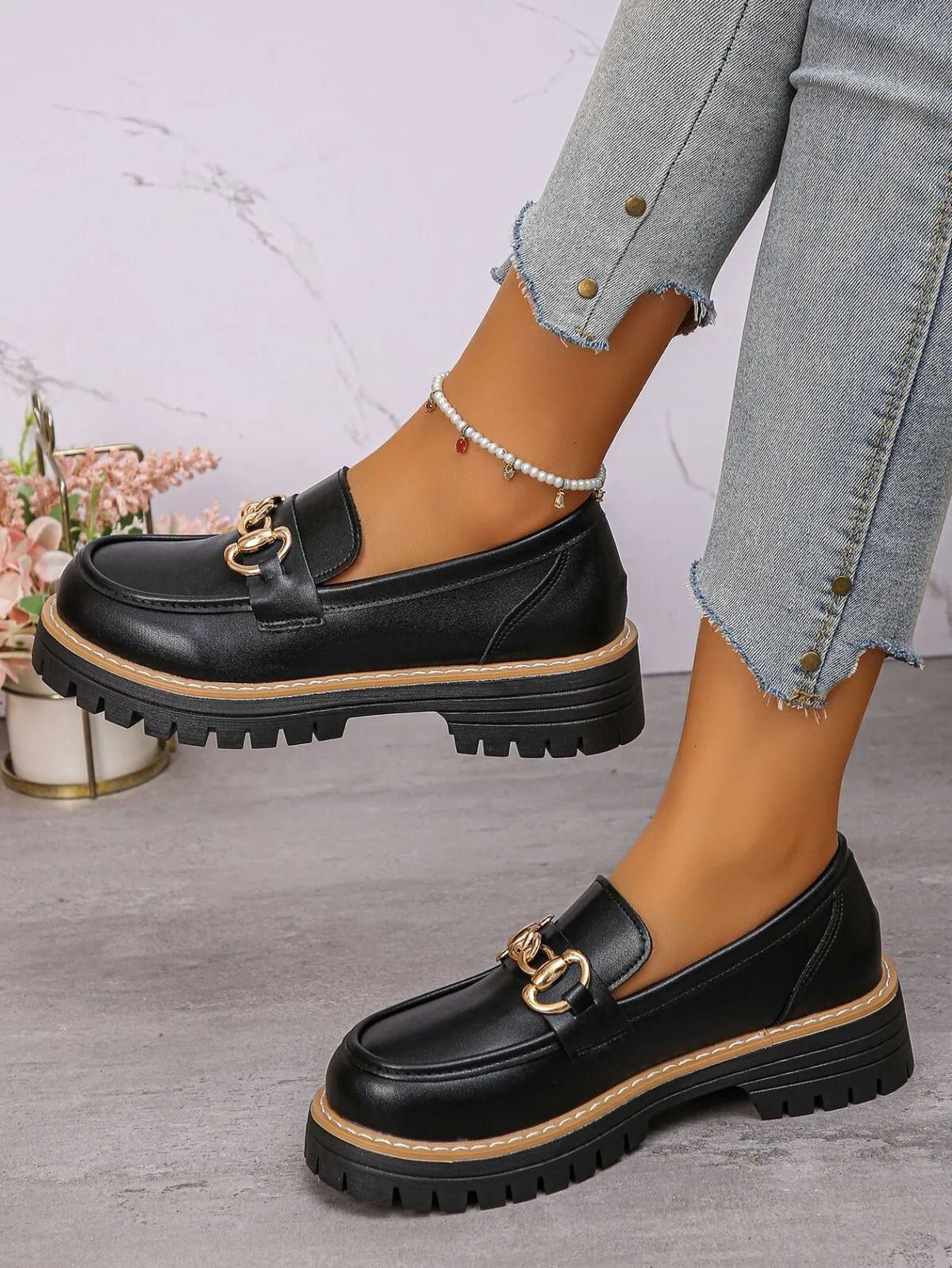 Round Toe Platform Loafers - SuzRevera