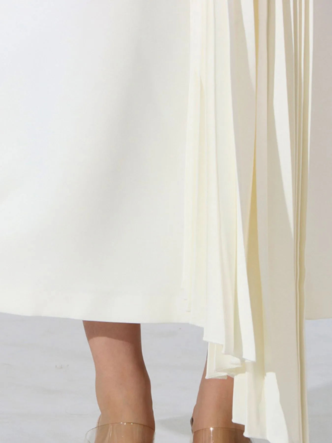 Single Shoulder Pleated Dress - SuzRevera