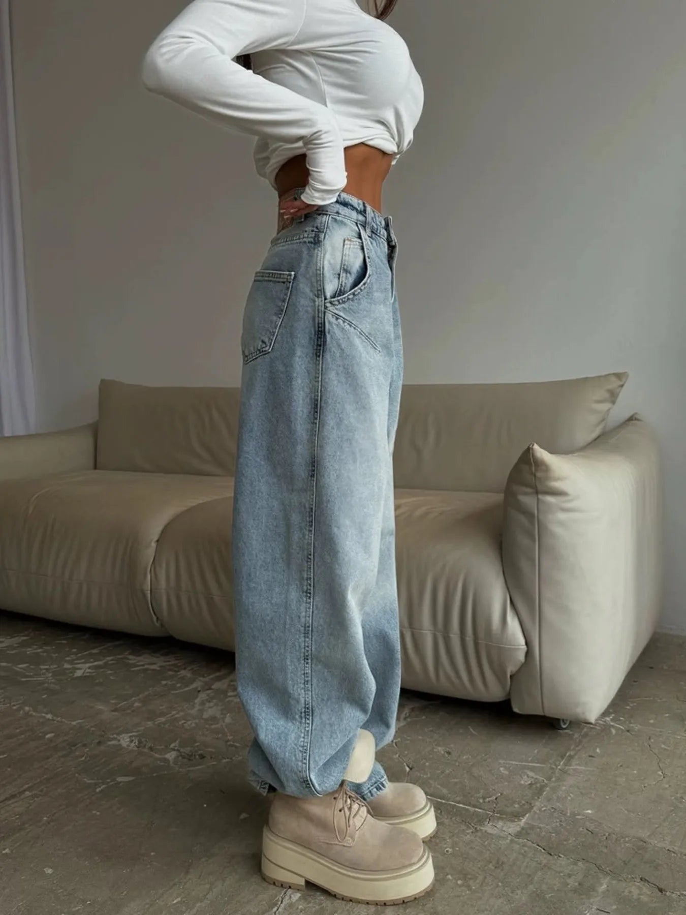 Wide Leg Jeans - SuzRevera