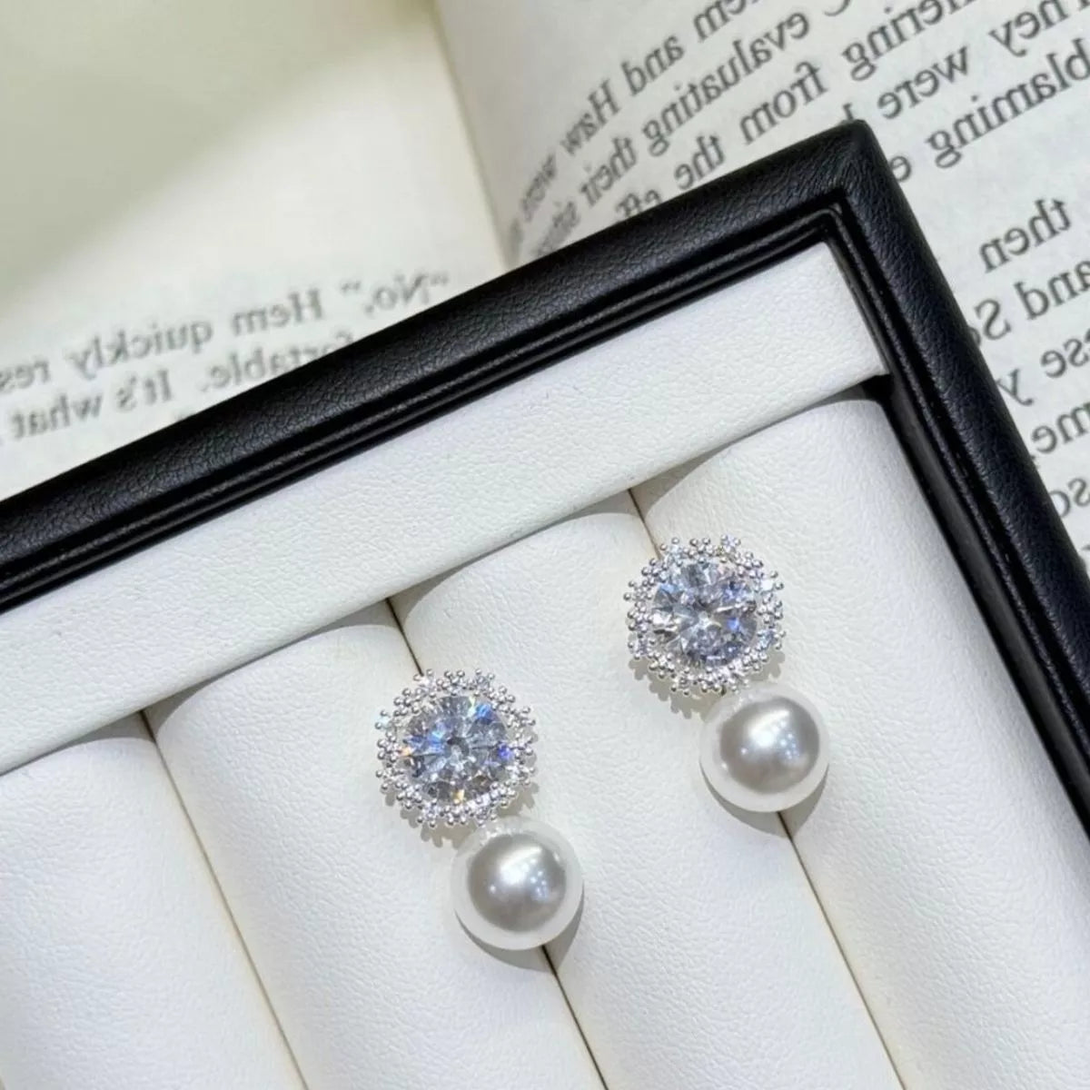 Zircon Pearl Drop Earrings - SuzRevera